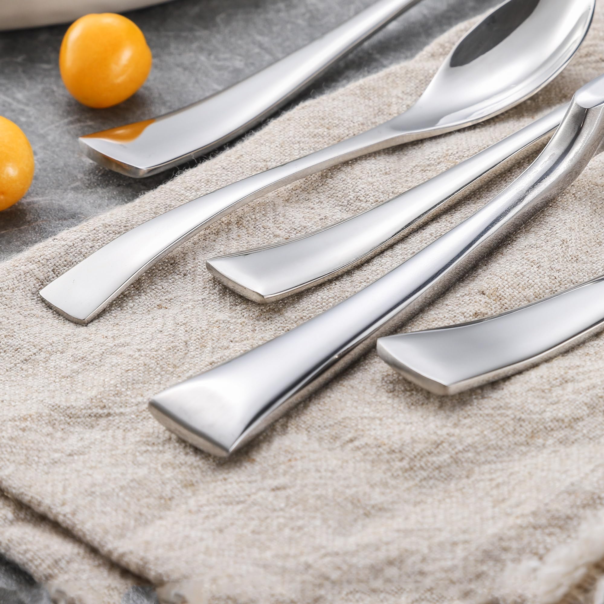 20-Piece Stainless Steel Silverware Set for 4 - 18/10 Heavy Duty Flatware with Forged Knife, Mirror Polished Cutlery Set (Forks, Spoons, Knives) - Dishwasher Safe - Perfect for Dinner Parties, Restaurants & Everyday Dining