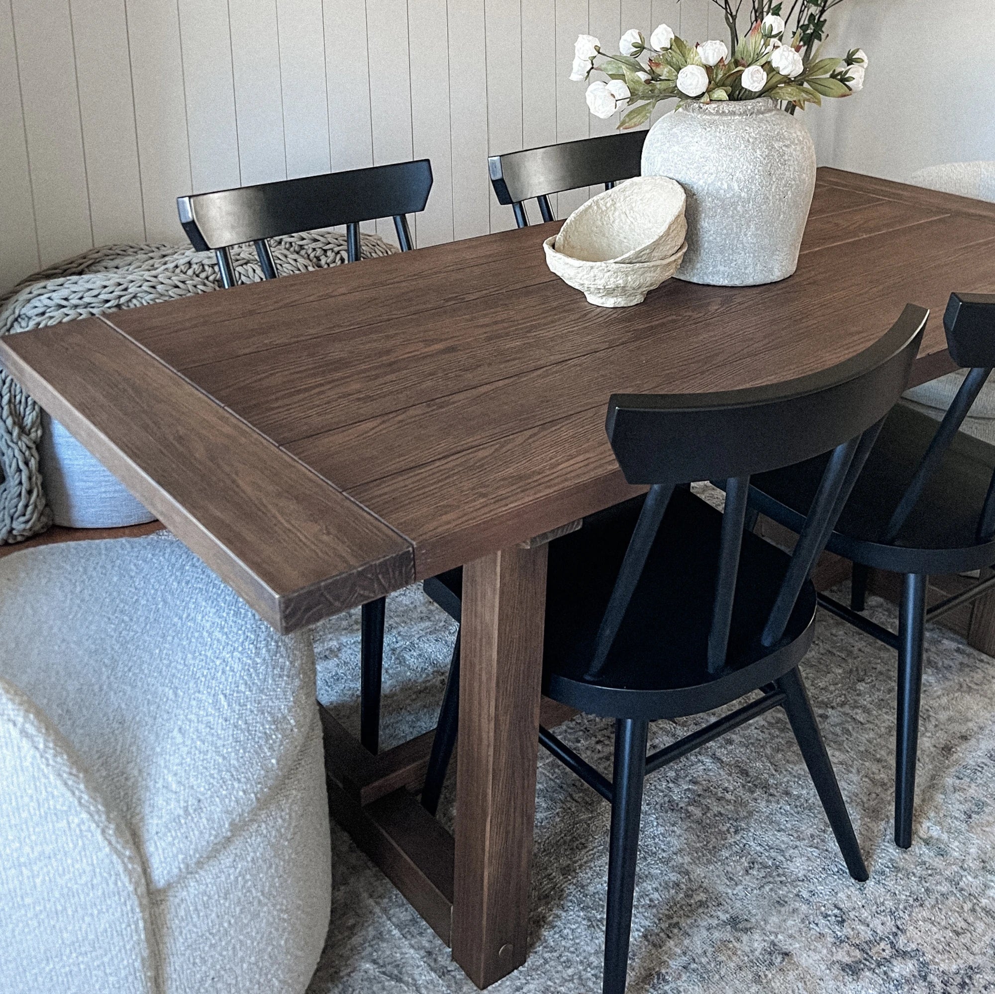 Customizable Cascais 72-Inch Modern Dining Table - Extendable Wooden Table for 8-10 People - Perfect for Family Gatherings & Dinner Parties