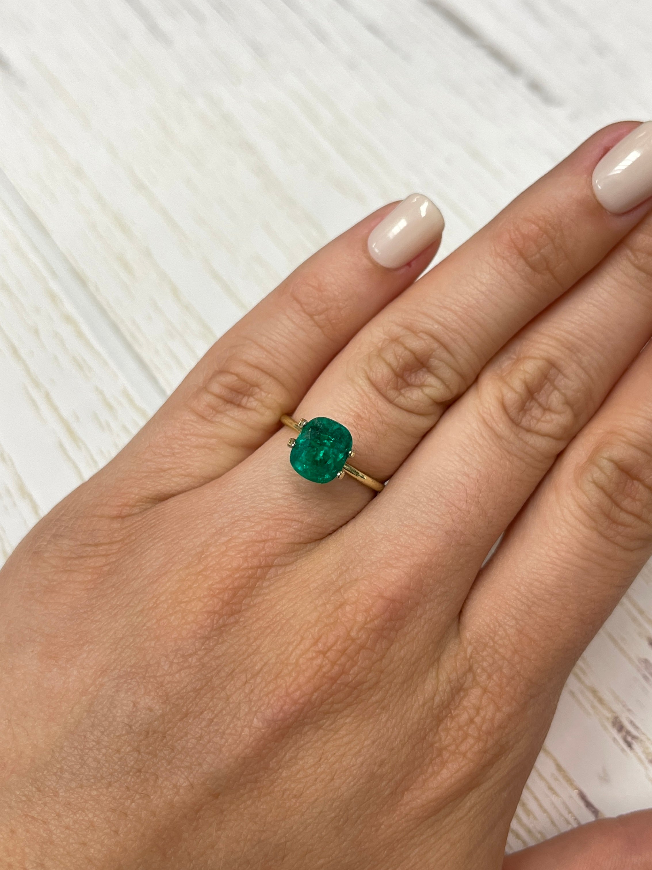 2.10 Carat 8x7mm Vivid Muzo Green Natural Colombian Loose Emerald Gemstone - Cushion Cut for Engagement Rings & Fine Jewelry Making