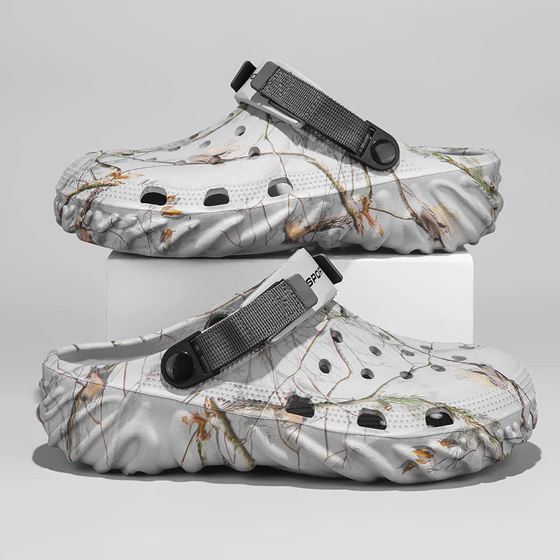 **Men's Summer Sandals - Breathable Holey Flip Flops & Clogs for Beach, Pool, and Casual Wear - Lightweight Comfortable Fashion Slippers**