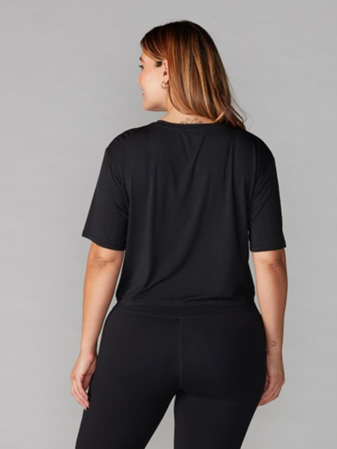 Tavi Crop Top Women's Tee - Stylish Short Sleeve Casual Shirt for Women | Perfect for Summer Outfits, Beach Wear & Street Fashion