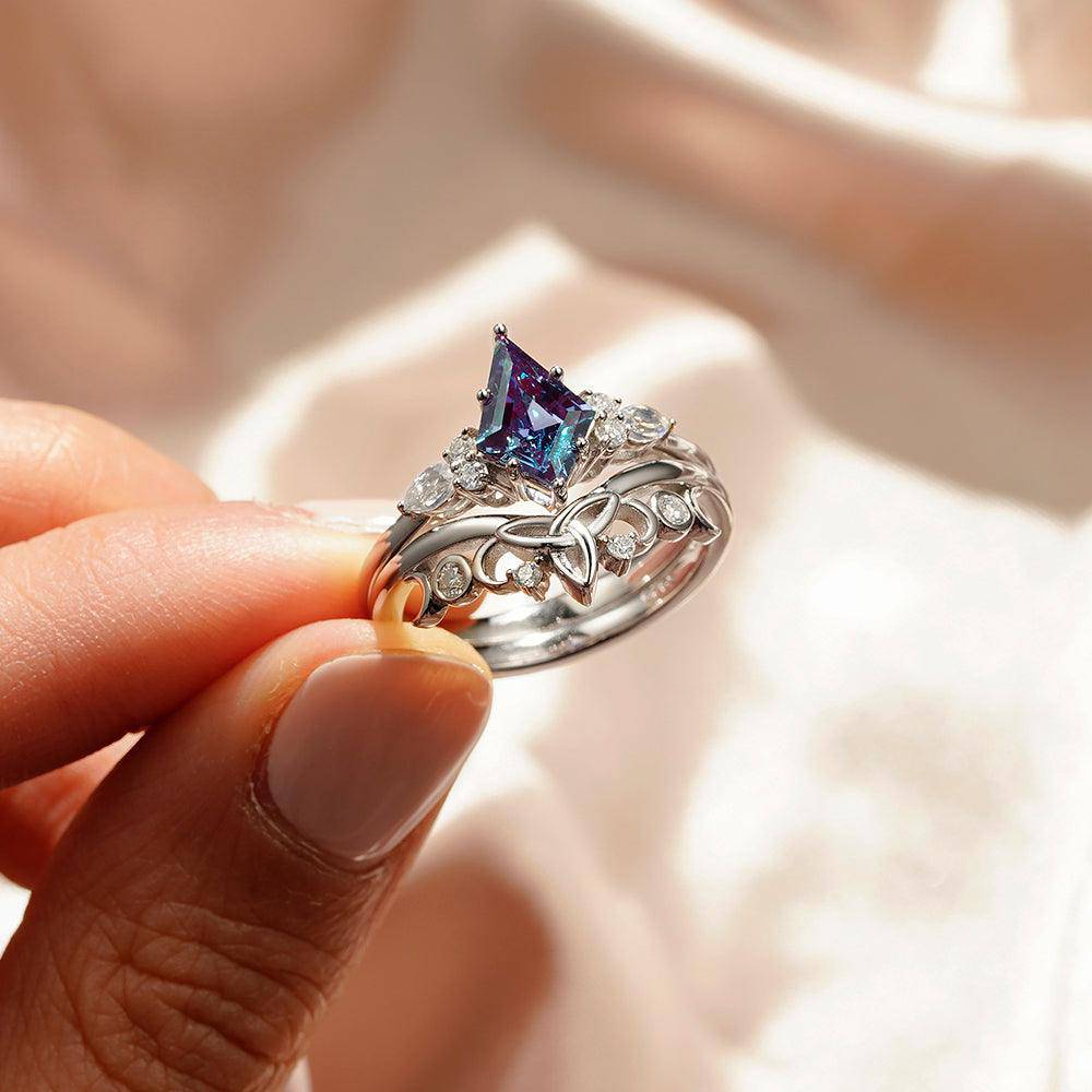 2 CT. Art Deco Unique Kite Cut Alexandrite Engagement Ring Set With Moonstone Accents - Perfect for Proposals, Anniversaries & Vintage-Inspired Weddings