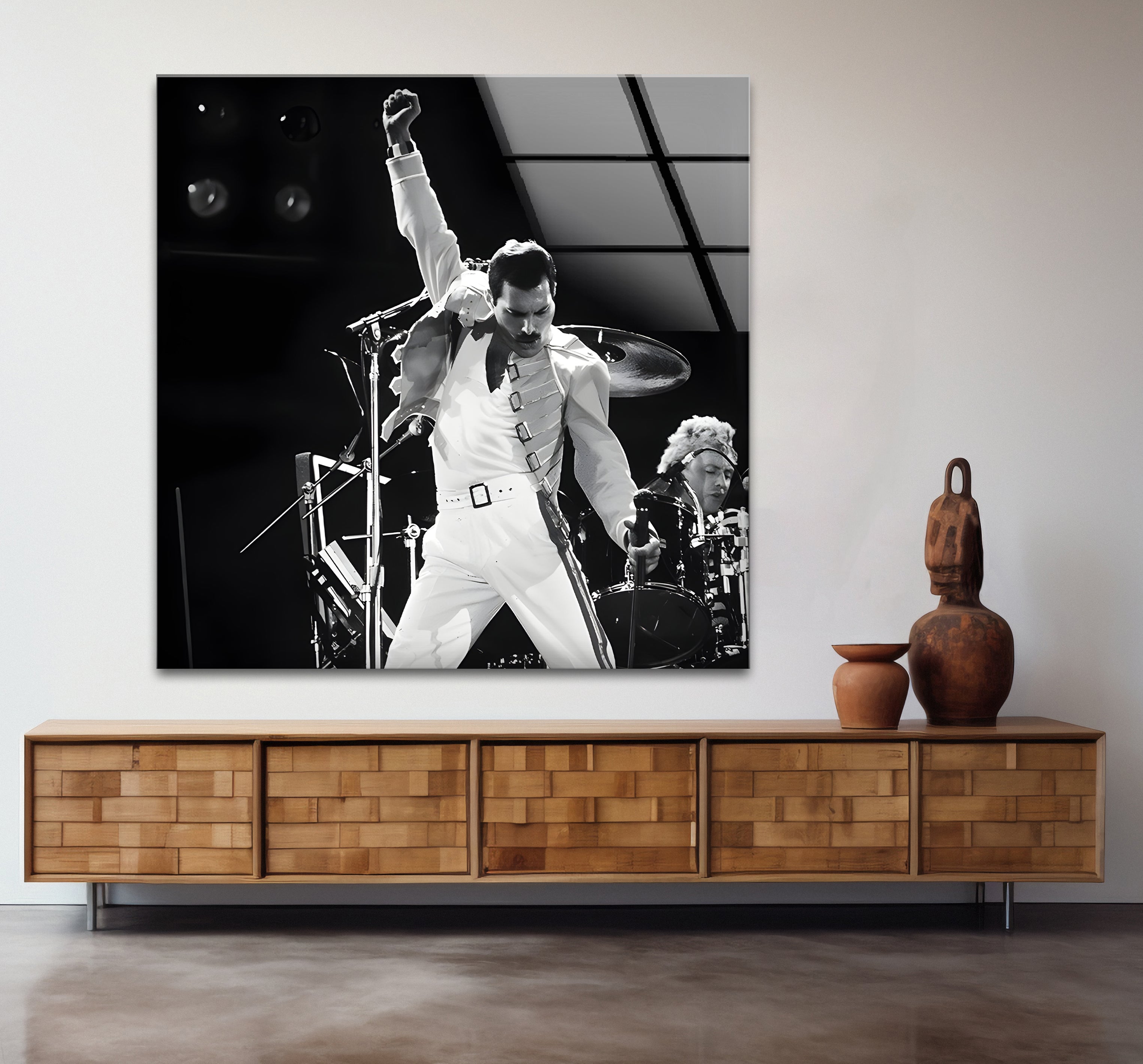 Freddie Mercury Glass Wall Art - Black & White Queen Band Tribute for Home & Office Decor - Perfect for Music Lovers & Retro Style Interiors