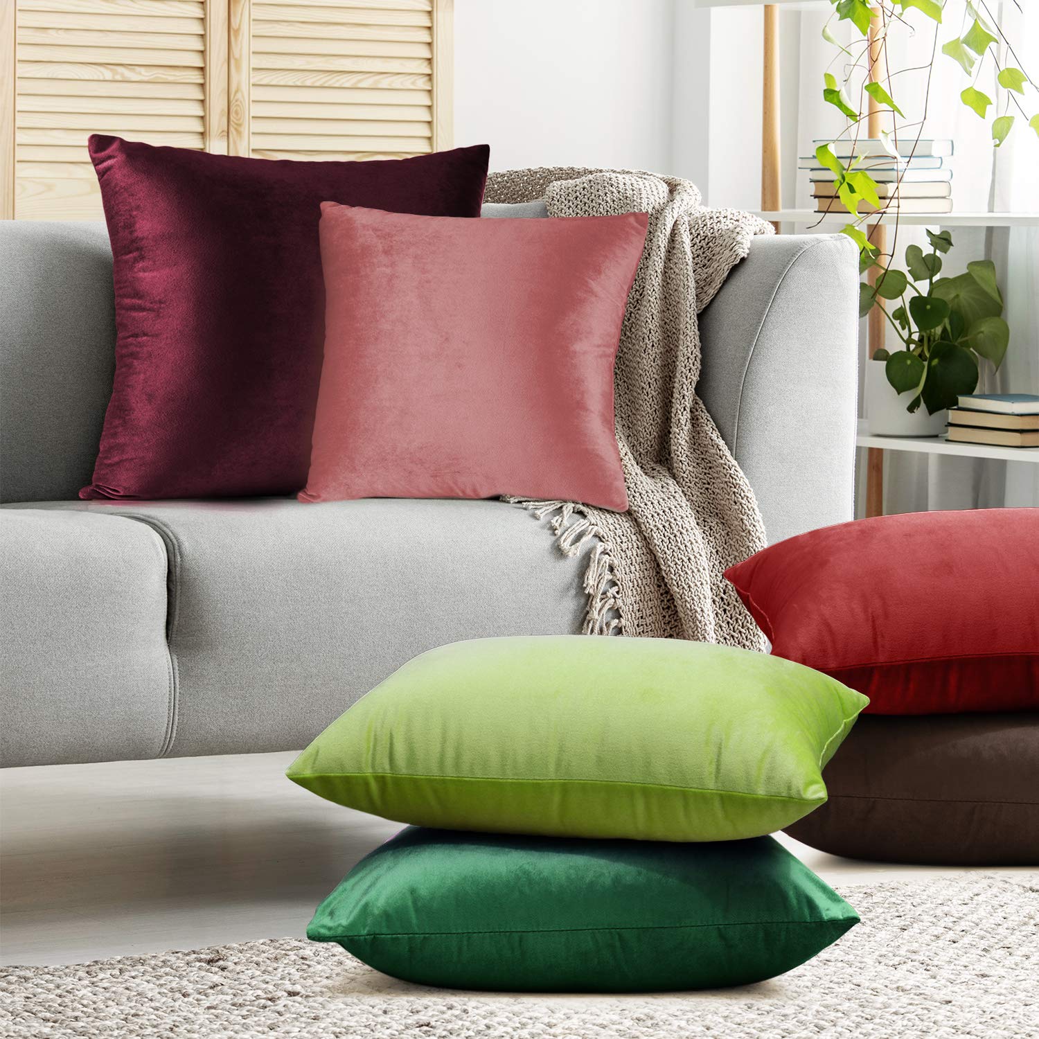 Luxury Velvet Throw Pillow Covers 24x24 Inches - Soft Solid Decorative Couch Pillow Cases for Sofa, Bed, Car - Set of 4 in Garden Green - Perfect for Home Decor, Living Room Accents & Cozy Comfort