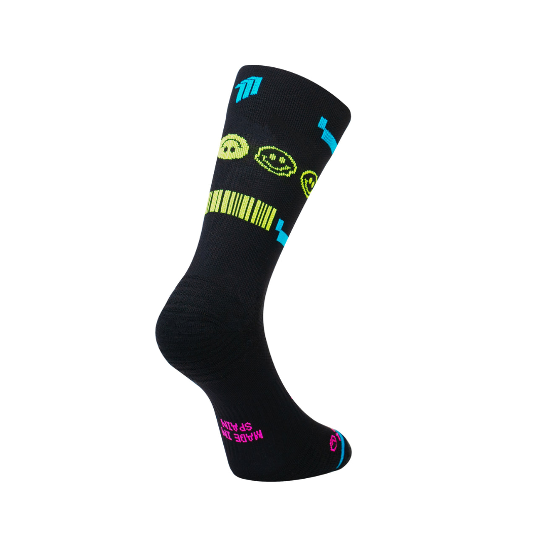 Vintage 80's Style Running Socks for Men & Women - Retro Athletic Socks for Jogging, Gym Workouts & Night Running - Breathable Comfort Sports Socks