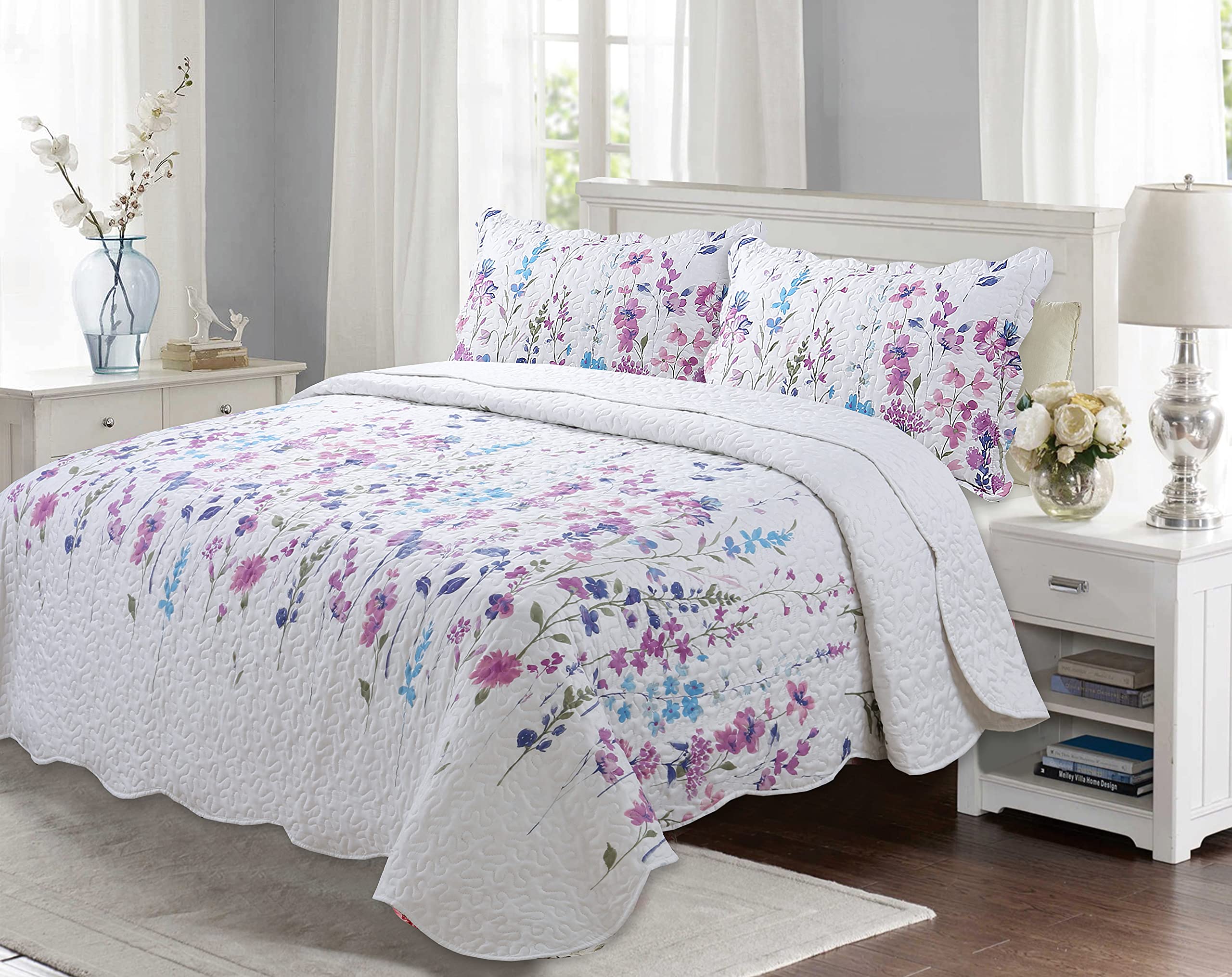 King Size 3-Piece Summer Quilt Set - Ultra Soft Floral Garden Printed Bedspread with 2 Quilted Shams | Marina Decor Bedding Collection | Perfect for Guest Rooms, Master Bedrooms & Coastal Themed Homes