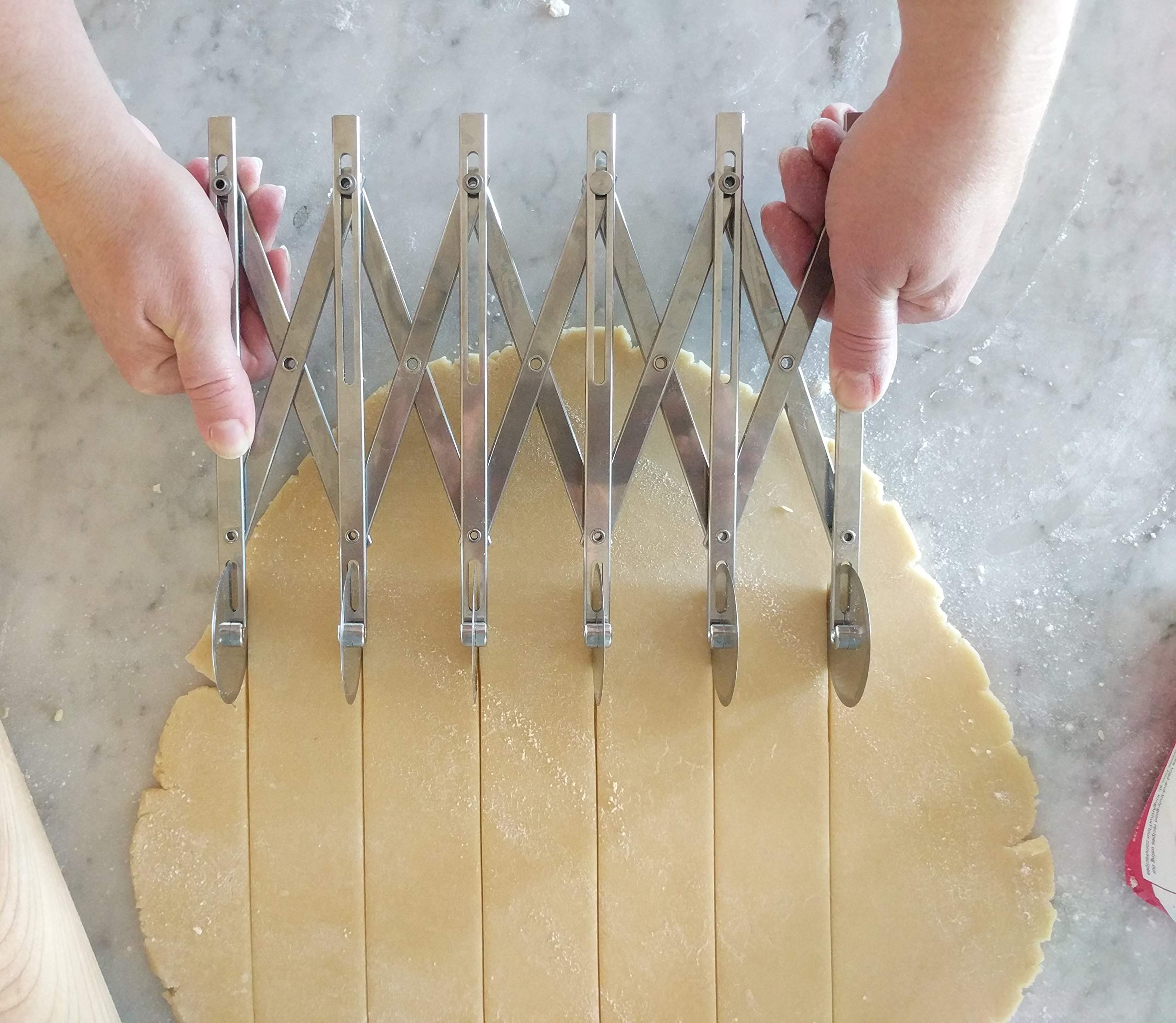 Ateco 6-Wheel Stainless Steel Pastry Cutter - 2 1/8 Inch Wheels for Baking, Cake Decorating & Cookie Dough Cutting - Professional Kitchen Tool for Chefs & Home Bakers