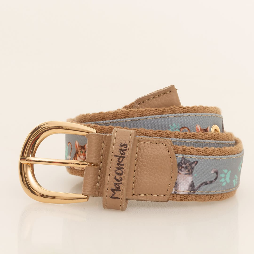 Macondas Beige Leather Cat Collar - Adjustable & Stylish Pet Accessory for Indoor & Outdoor Safety