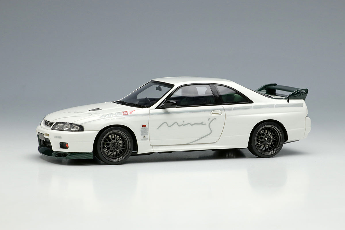 1:43 Scale Nissan Skyline GT-R (BCNR33) Mine's Legends Edition - Diecast Model Car for Collectors, Display & Racing Enthusiasts - Perfect for Home Office Decor, Gift & Anime Car Fans