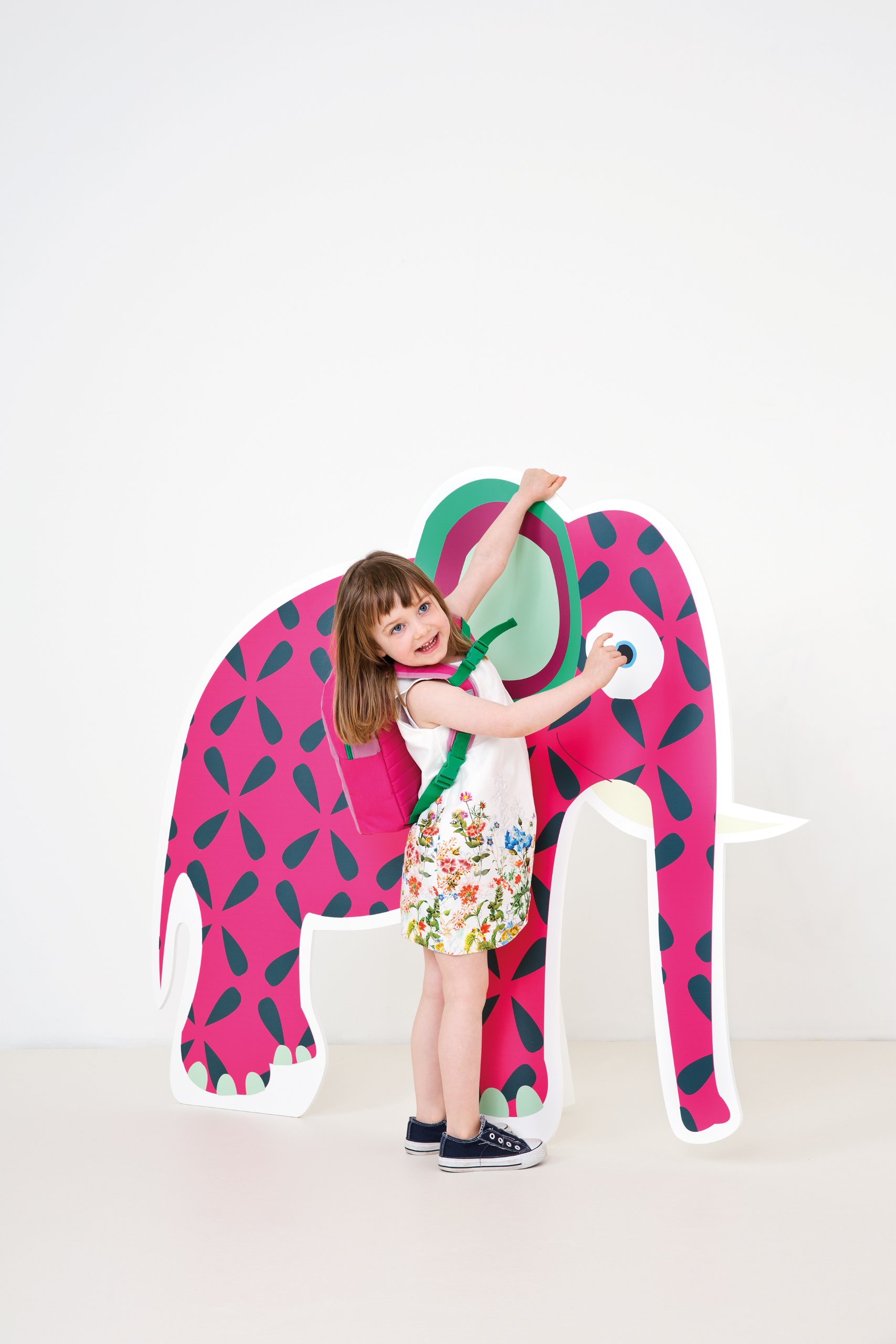 Wildlife Elephant Kids Wash Bag - Simple Version for Travel & Bath Time Fun | Waterproof & Durable Children's Toiletry Organizer