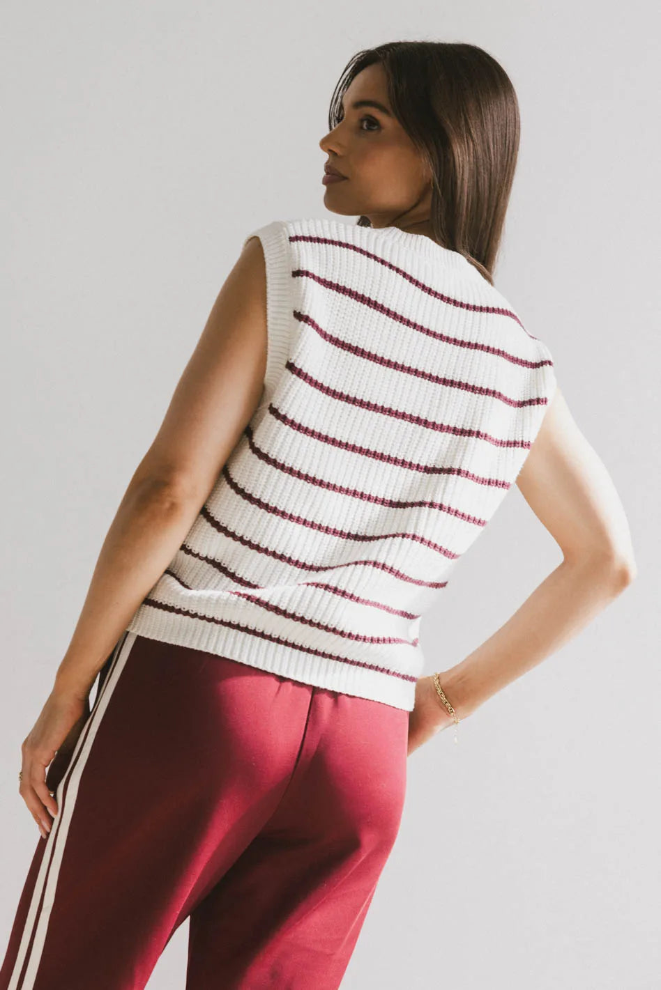 Burgundy Ashen Sweater Vest for Men - Cozy Knit Pullover for Fall & Winter - Perfect for Layering, Office Wear & Casual Outfits