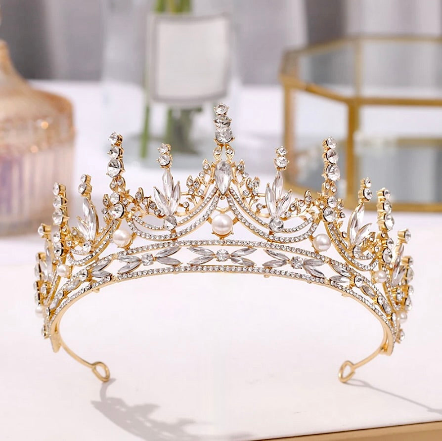 Dayana Pearl and Crystal Bridal Tiara - Silver & Gold Wedding Crown for Brides | Perfect for Weddings, Prom, Pageants & Special Occasions