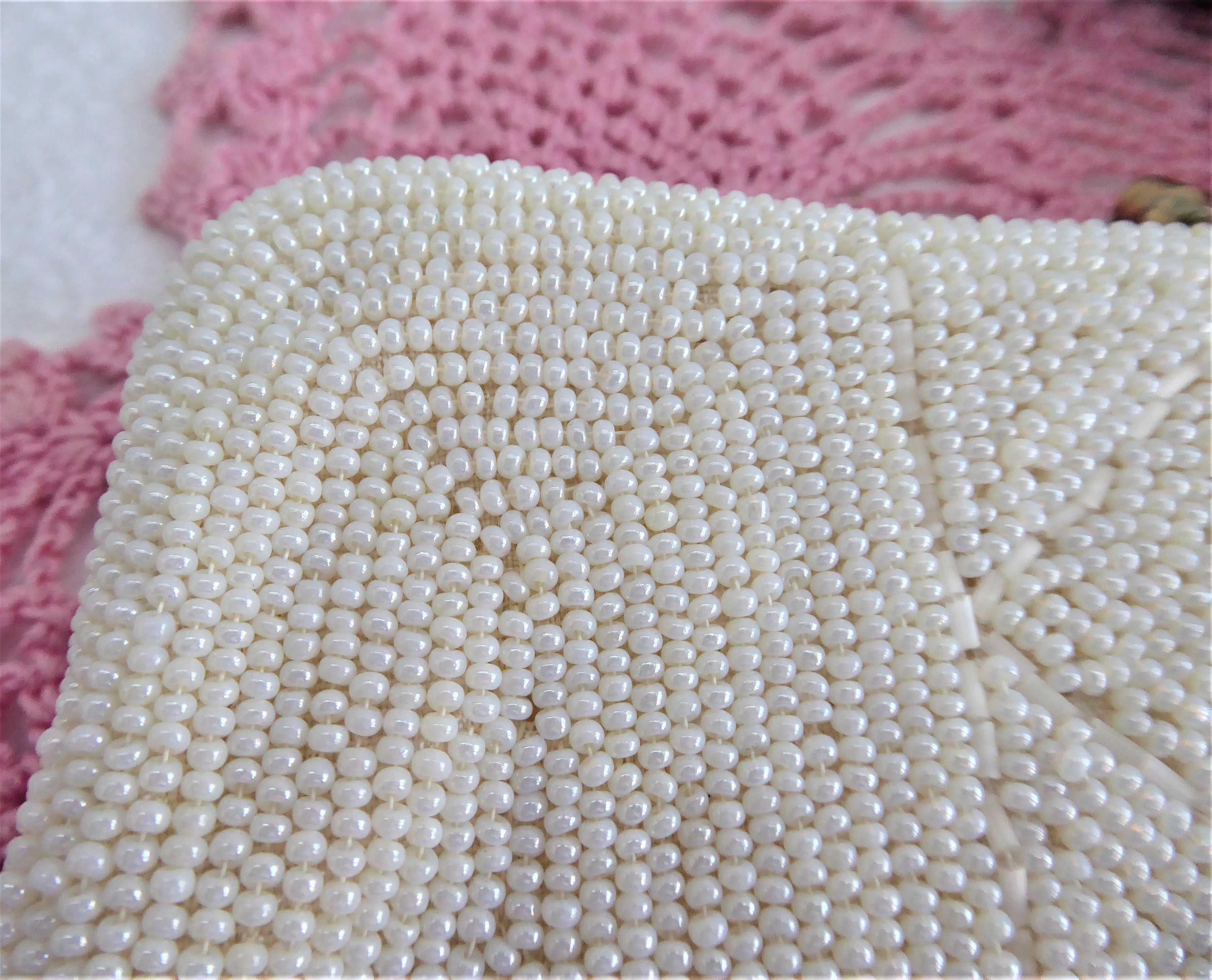 Vintage Pearl Seed Beaded Clutch Purse - 1950s 1960s Retro Hong Kong Style Convertible Handbag for Tea Party, Evening Events & Special Occasions