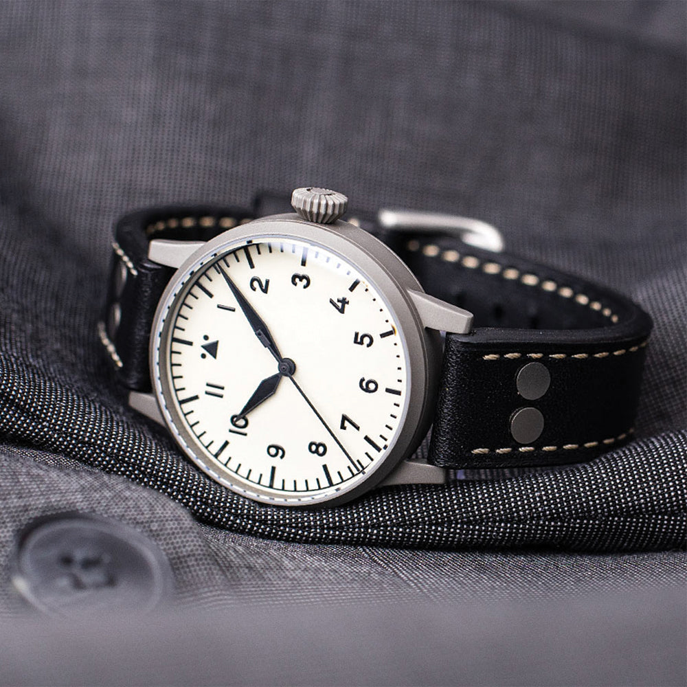 Original Pilot Venedig Automatic 39mm Men's Watch - White Dial with Genuine Leather Strap - Perfect for Business, Casual Wear & Formal Occasions