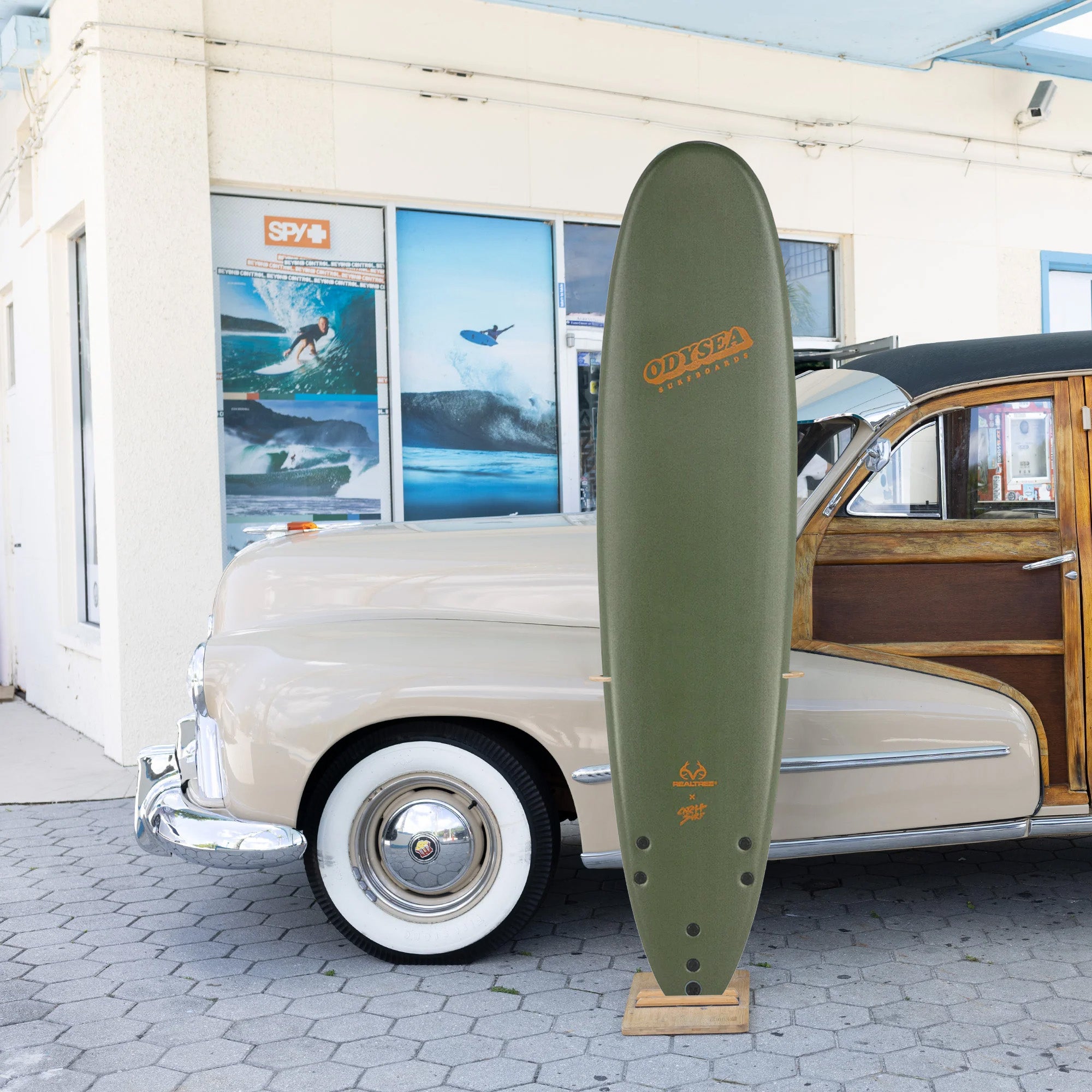 Catch Surf Odysea Log 8'0 Soft Top Surfboard - Real Tree Military Green - Perfect for Beginners & Wave Riding Fun at Beach, Lake or Ocean