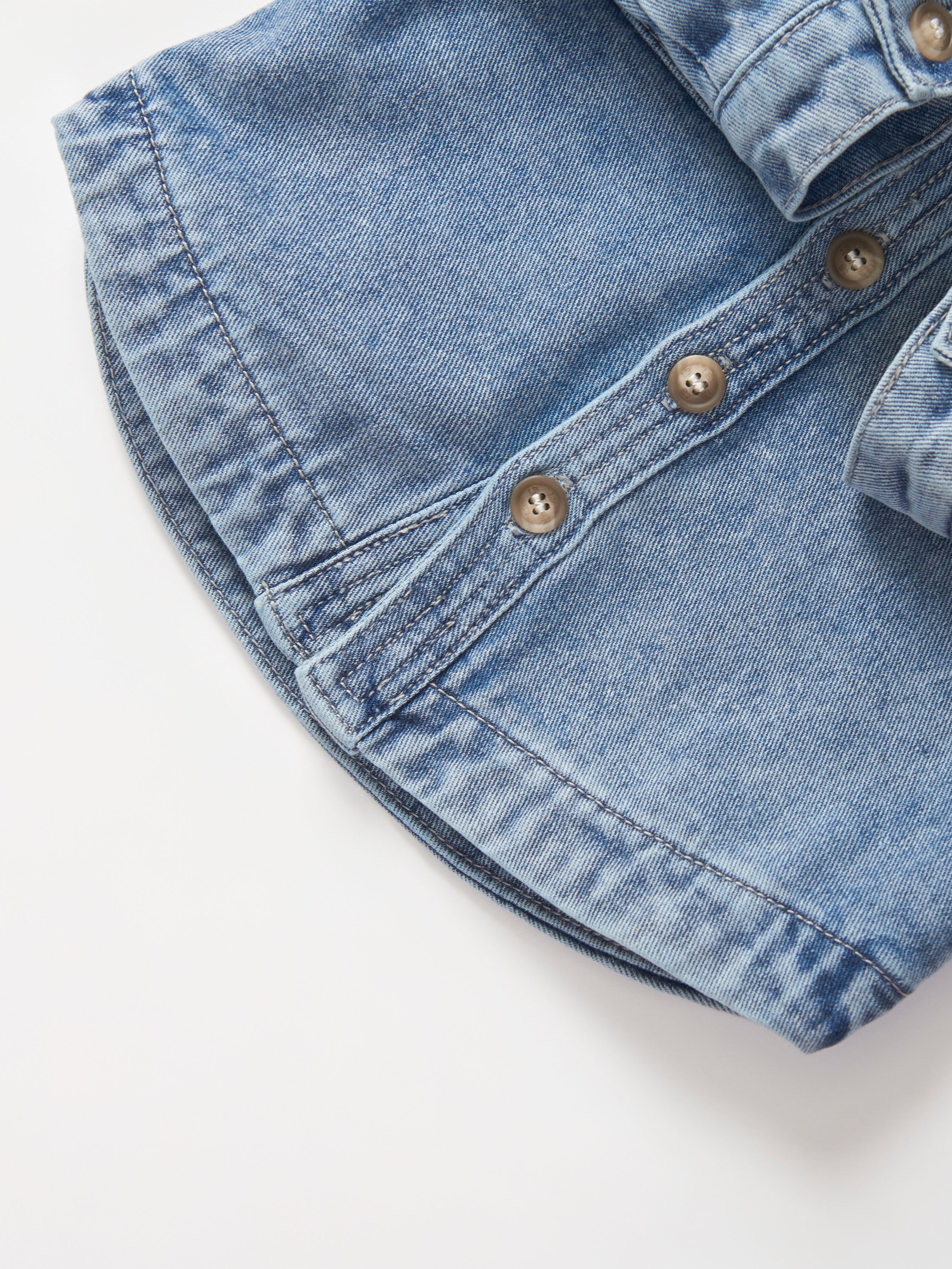 Stylish Light Wash Hooded Denim Shacket Jacket for Men & Women | Casual Outerwear for Fall & Spring | Perfect for Streetwear, Layering, and Everyday Fashion