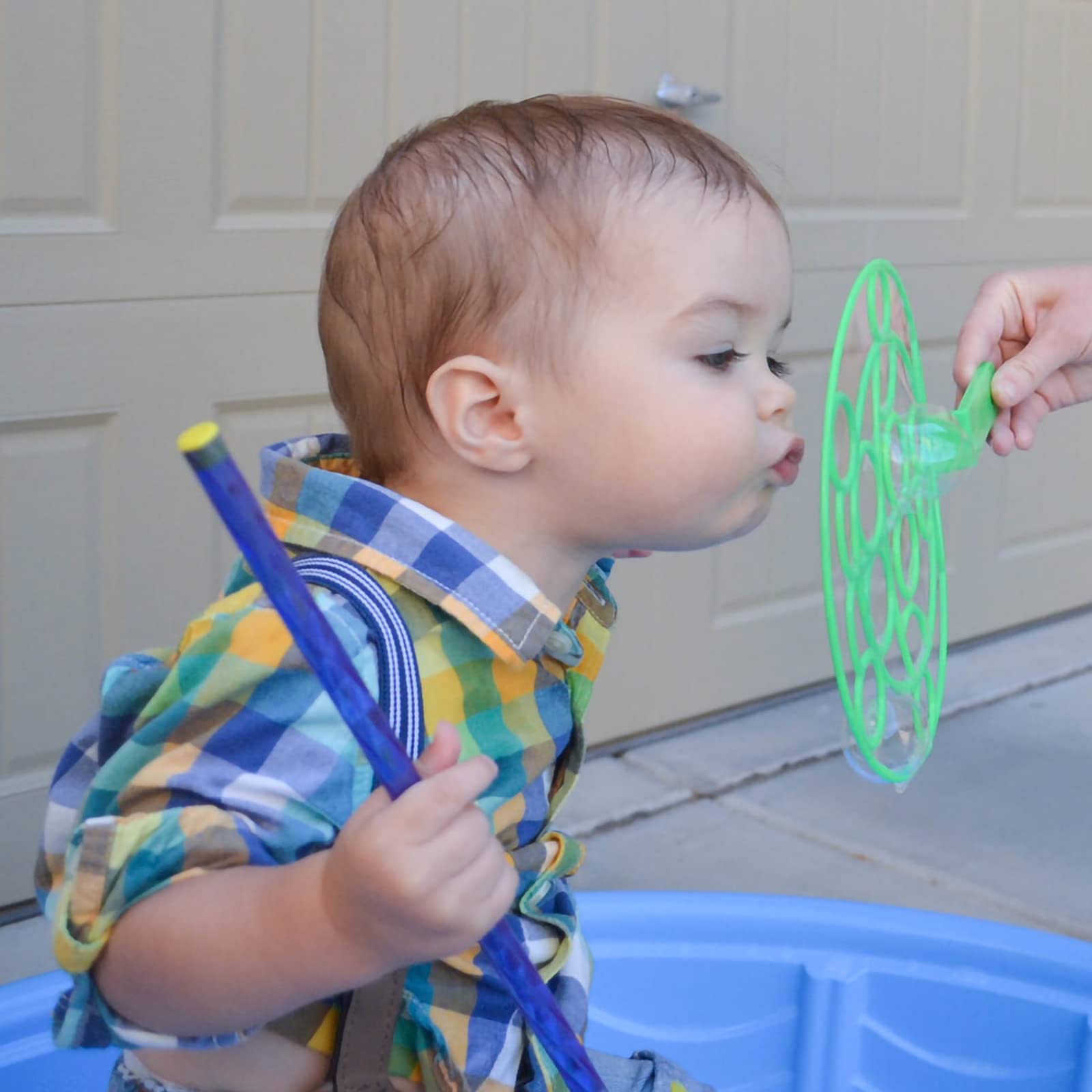 28-Piece Large Bubble Wands Set with Tray - Fun Outdoor Bubble Toys for Kids, Summer Party Favors, Birthday Gifts, and Backyard Activities (Perfect for Parks, Beaches, and Outdoor Play)