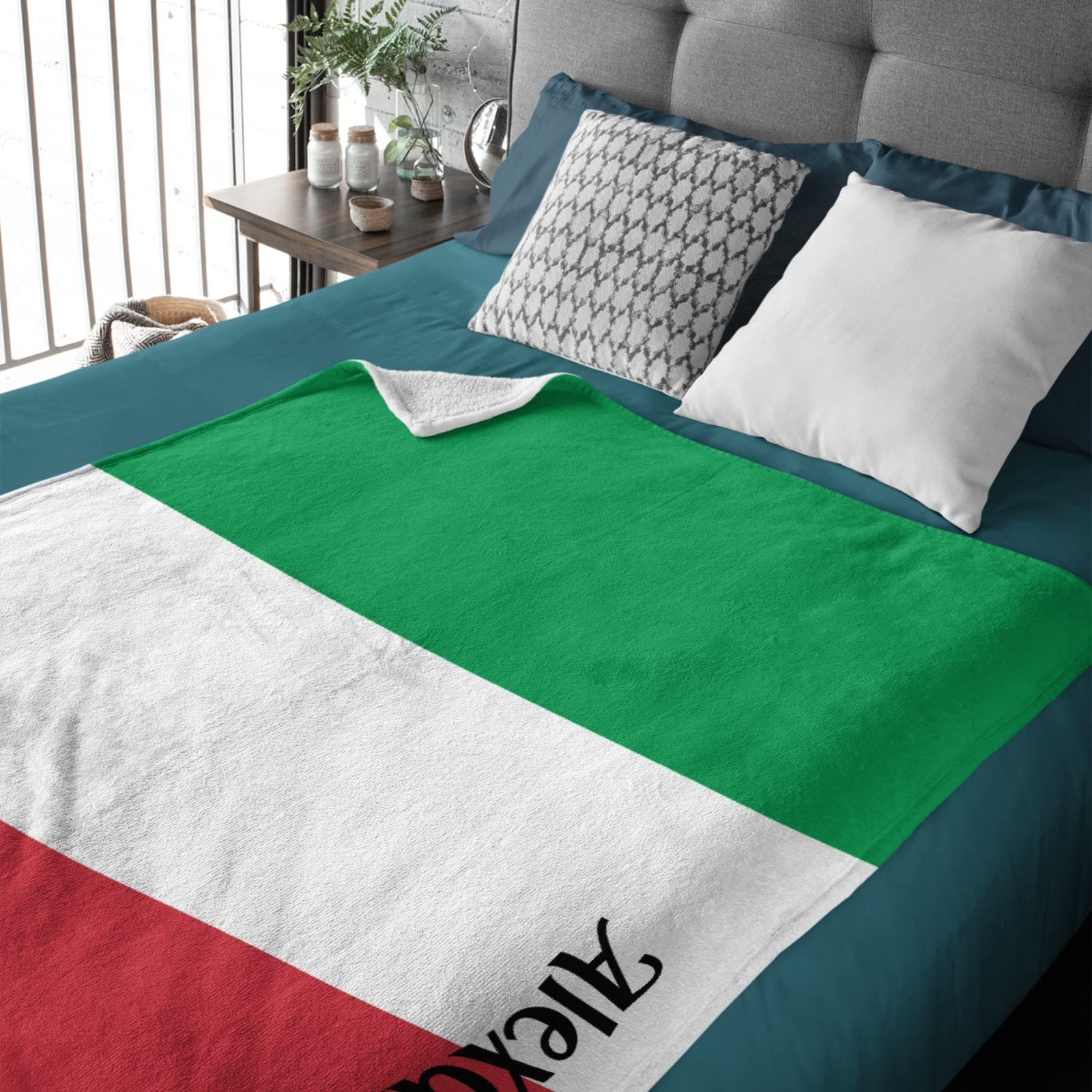 Italian Flag Fleece Throw Blanket - Soft Lightweight Warm Fuzzy Blanket for Couch, Sofa & Bed - 60x50 Inch Cozy Blanket for Teens & Adults - Perfect for Home Decor, Travel & Gifts