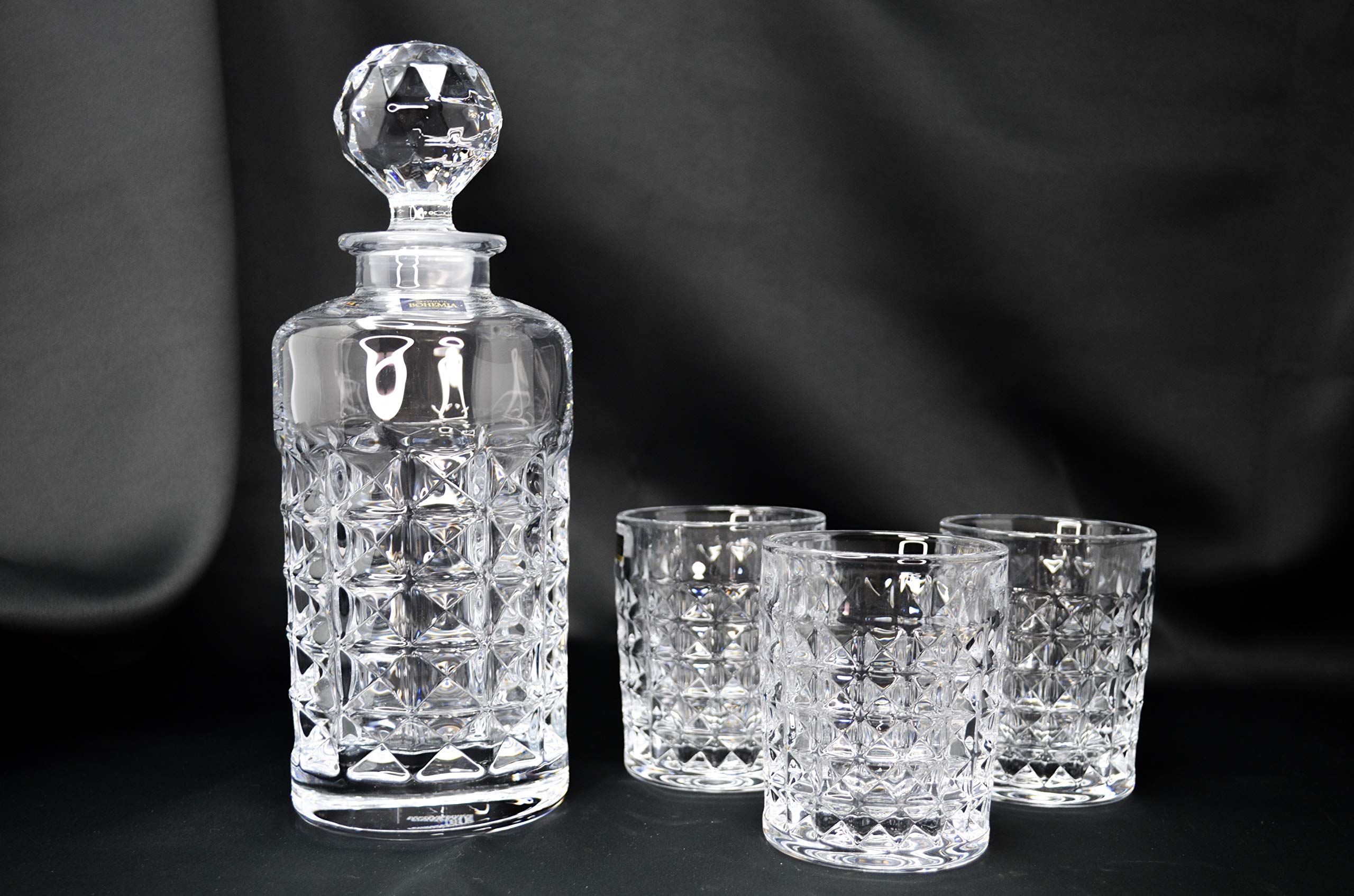 Premium Czech Crystal Glass Whiskey Decanter & Tumbler Set (1 Decanter + 6 Glasses) - 22oz & 8oz Old Fashioned Barware - Handcrafted Bohemia Glass for Whiskey Lovers - Perfect for Gifts, Home Bars & Cocktail Parties