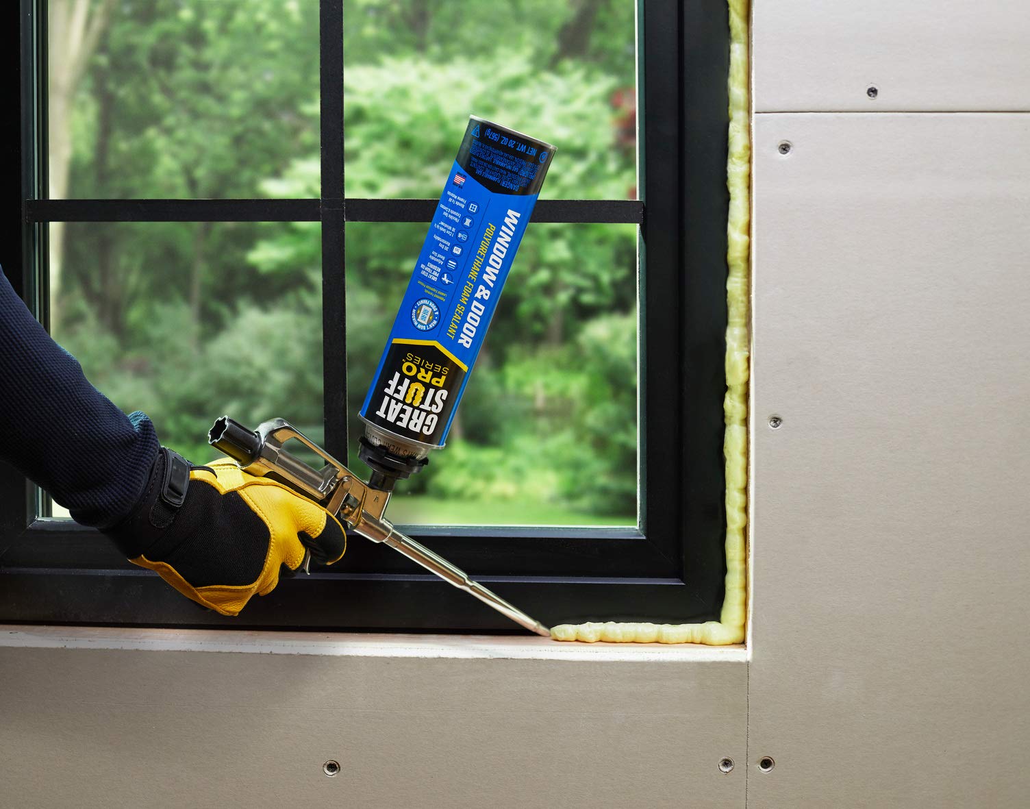 GREAT STUFF PRO 20oz Low Expansion Polyurethane Foam Sealant for Windows & Doors - Air Tight, Water Resistant, Insulating Spray Foam (Off White, Pack of 12 with Applicator Gun) - Perfect for Weatherproofing, Draft Protection & Home Insulation Projects