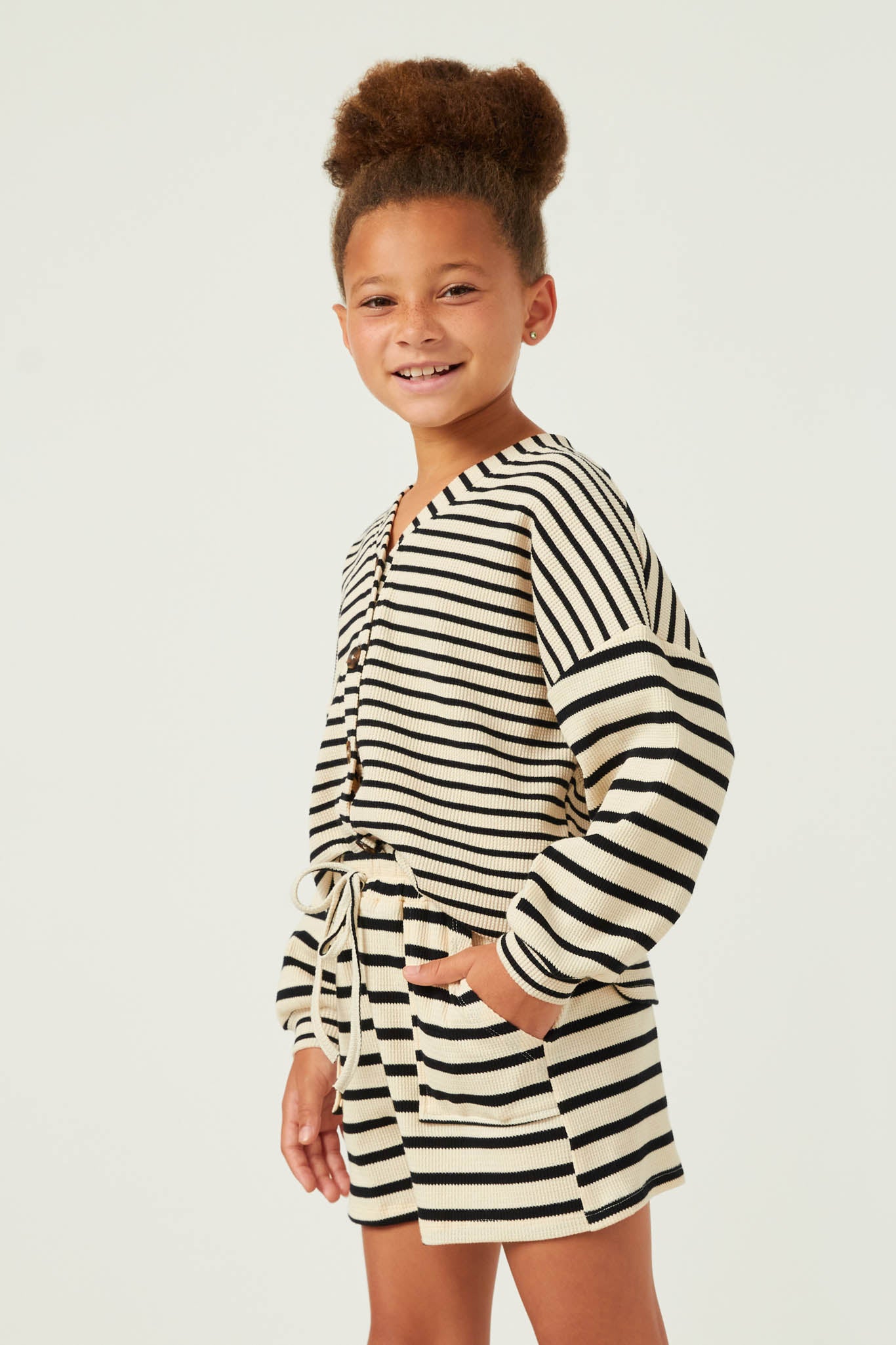 Stylish Contrast Stripe Sleeve Button-Up Cardigan for Women | Cozy Knit Sweater for Fall & Winter | Perfect for Office, Date Night & Casual Outfits