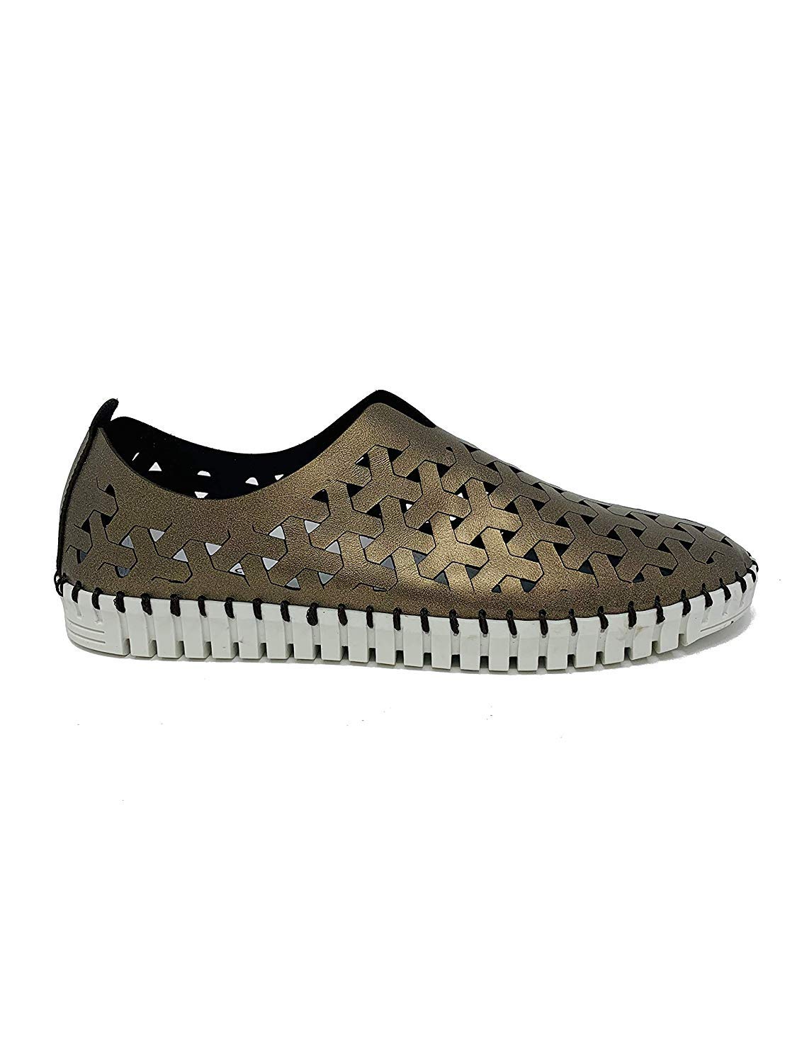 Eric Michael Women's Lightweight Slip-On Flats - Comfortable Casual Shoes for Work, Travel & Everyday Wear