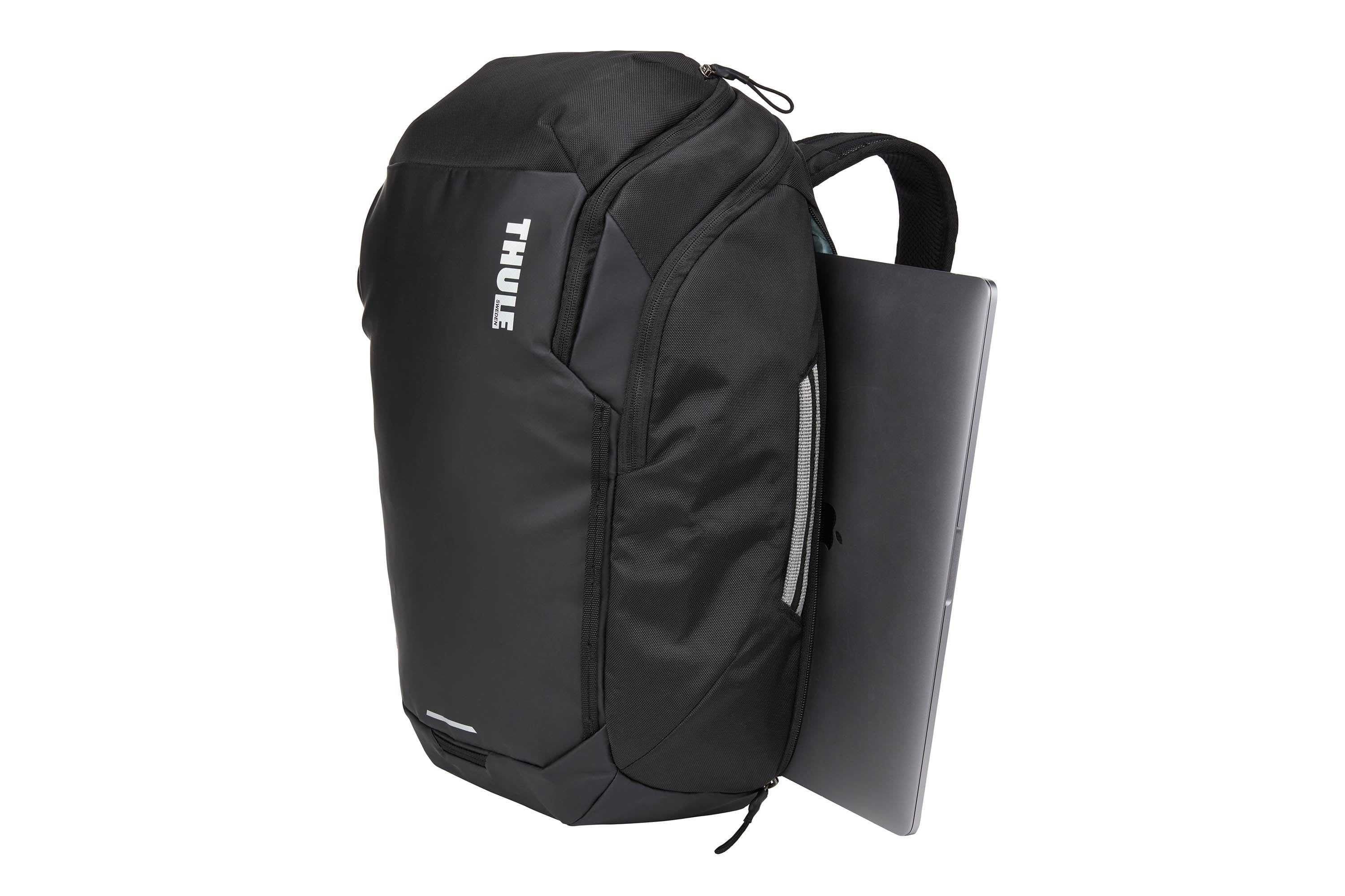 Thule Chasm 26L Waterproof Hiking Backpack - Lightweight & Durable for Outdoor Adventures, Travel & Daily Commute - Black