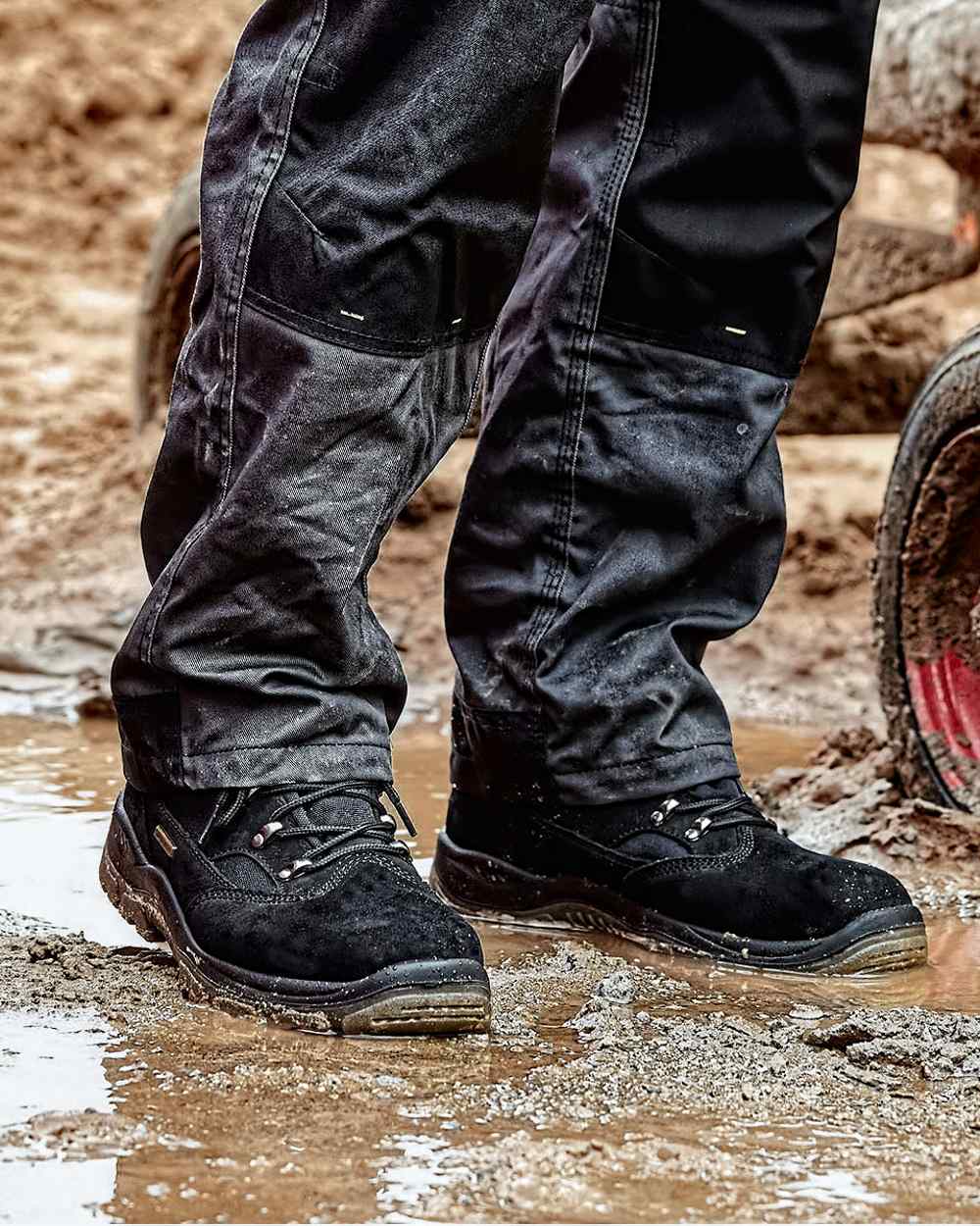 DeWalt Challenger Waterproof Safety Hiking Boots for Men - Durable Work Boots with Slip-Resistant Sole for Construction, Outdoor & Industrial Use