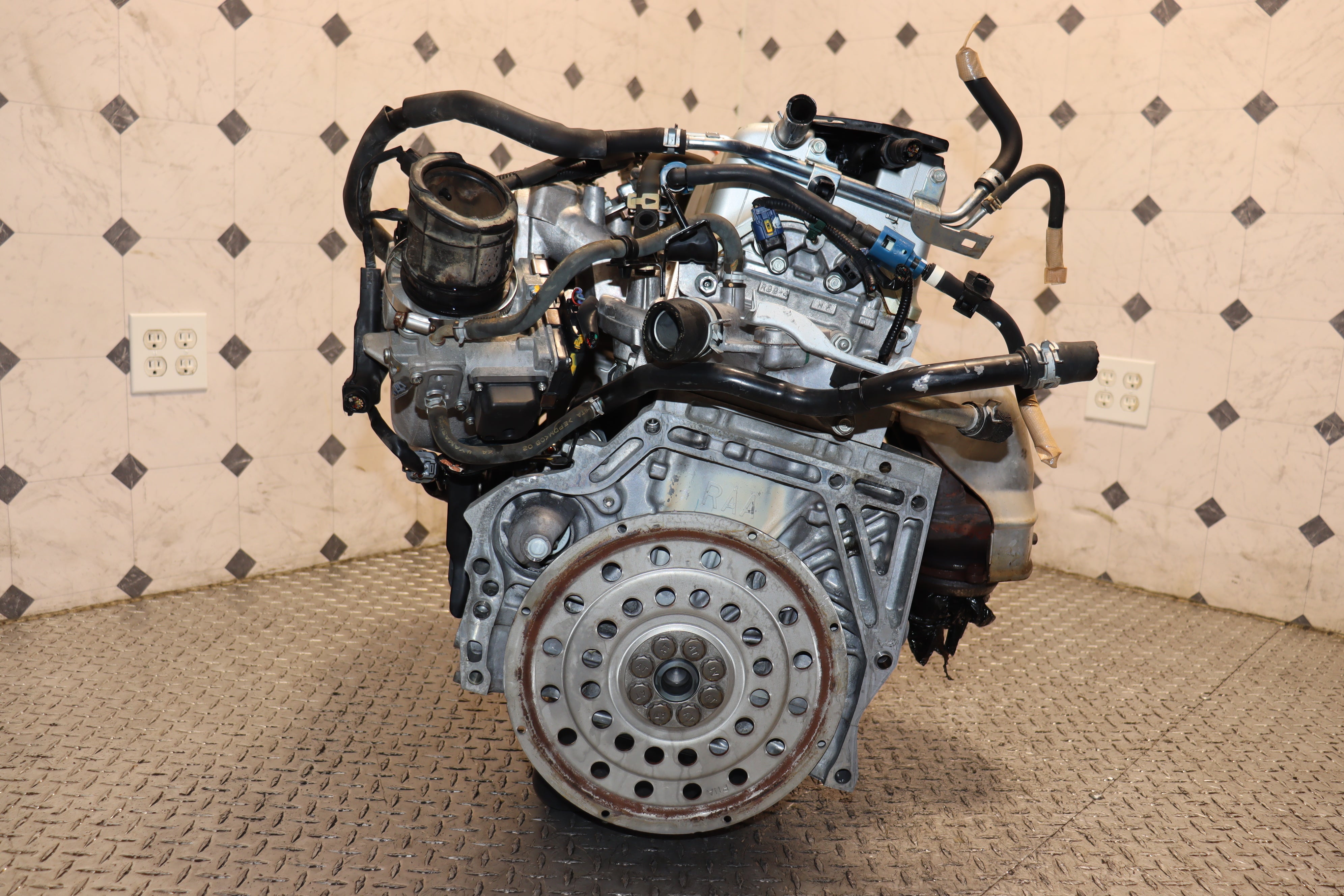 JDM K24A2 Honda Motor K24A RBB High Compression 2.4L Engine for 2004-2008 Acura TSX - Perfect for Performance Upgrades & Engine Swaps