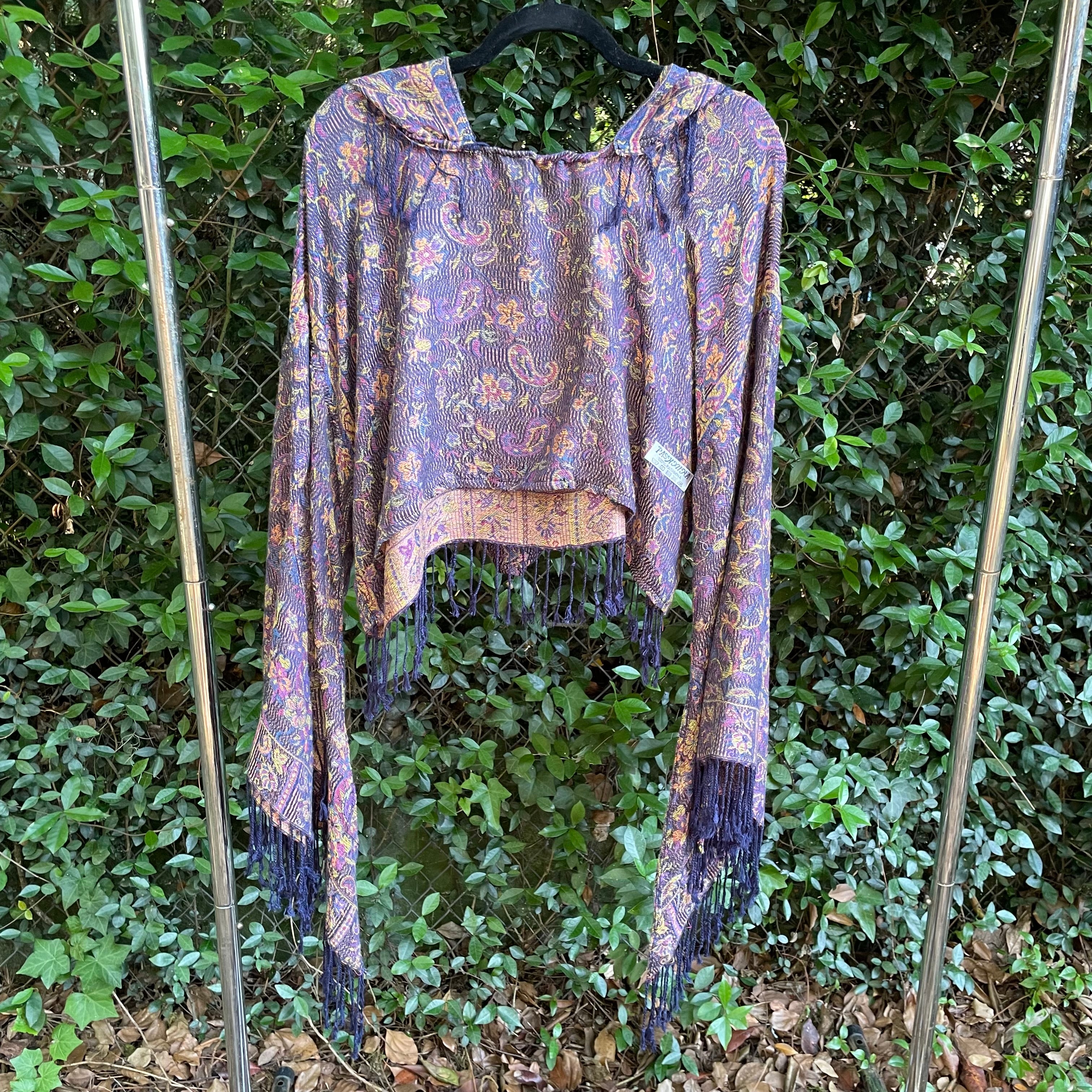 Butterfly Bell Pash Top - Stylish Paisley Print Women's Blouse for Casual Wear & Boho Fashion