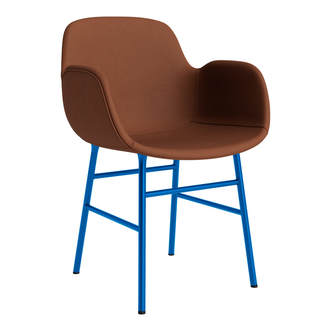 Modern Form Armchair with Sturdy Metal Legs & Soft Upholstery - Perfect for Living Room, Office, or Reading Nook