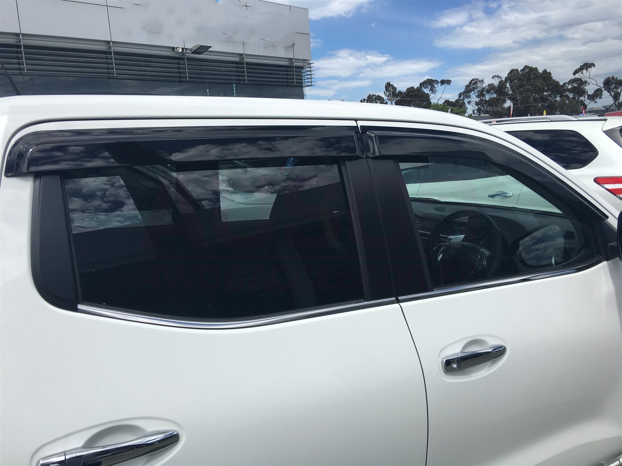 Weather Shields & Bonnet Protector for Nissan Navara NP300 D23 Dual Cab 2020-Present - Rain Protection & UV Defense for Off-Road Adventures & Daily Commuting