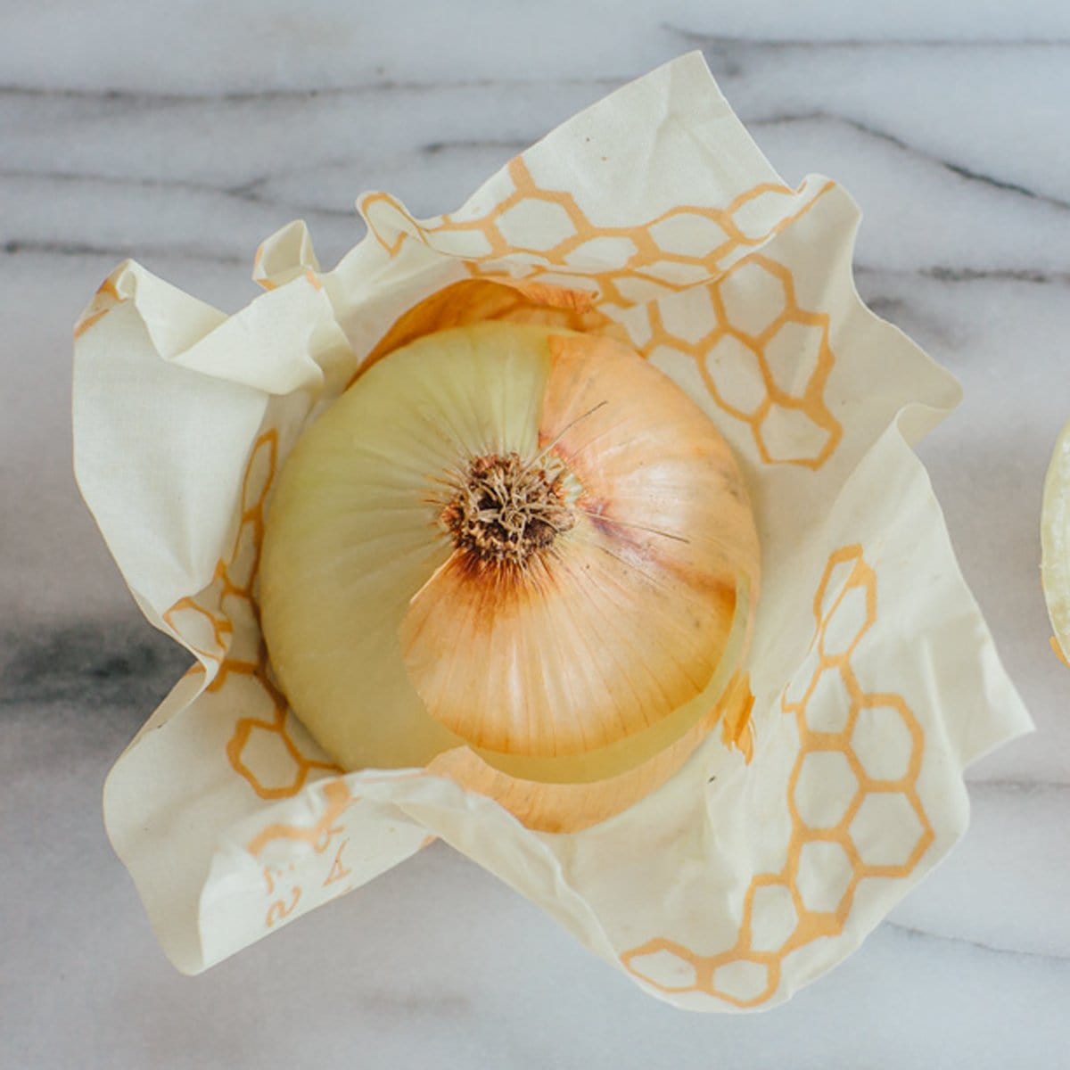 Eco-Friendly Beeswax Food Wraps - 3 Pack Reusable & Sustainable Food Storage for Sandwich, Cheese & Produce - Perfect for Zero Waste Kitchen & Picnics