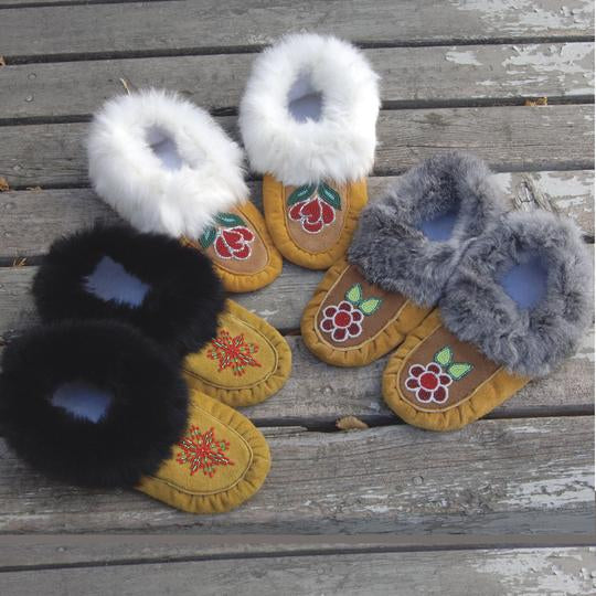 Premium Handmade Kids Moccasins - Soft Leather Baby & Toddler Shoes for Indoor & Outdoor Play - Perfect for First Walkers, Playtime & Special Occasions