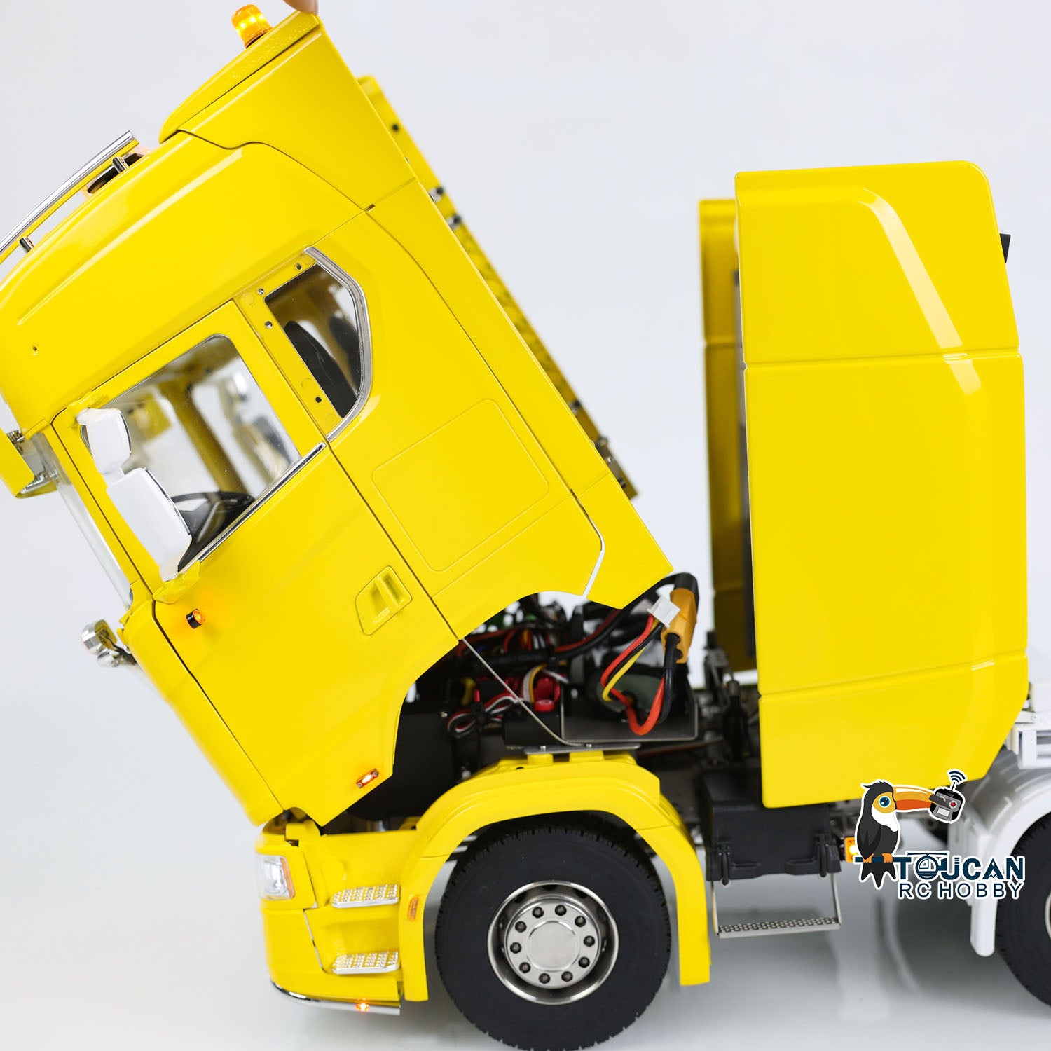 1/14 Scale 770S 8x8 RC Tractor Truck - Ready-to-Run Electric Remote Control Car with Metal Chassis, 3-Speed Gearbox, LED Spotlights & Sound System - Perfect for Off-Road Adventure & Heavy Duty Simulation Play