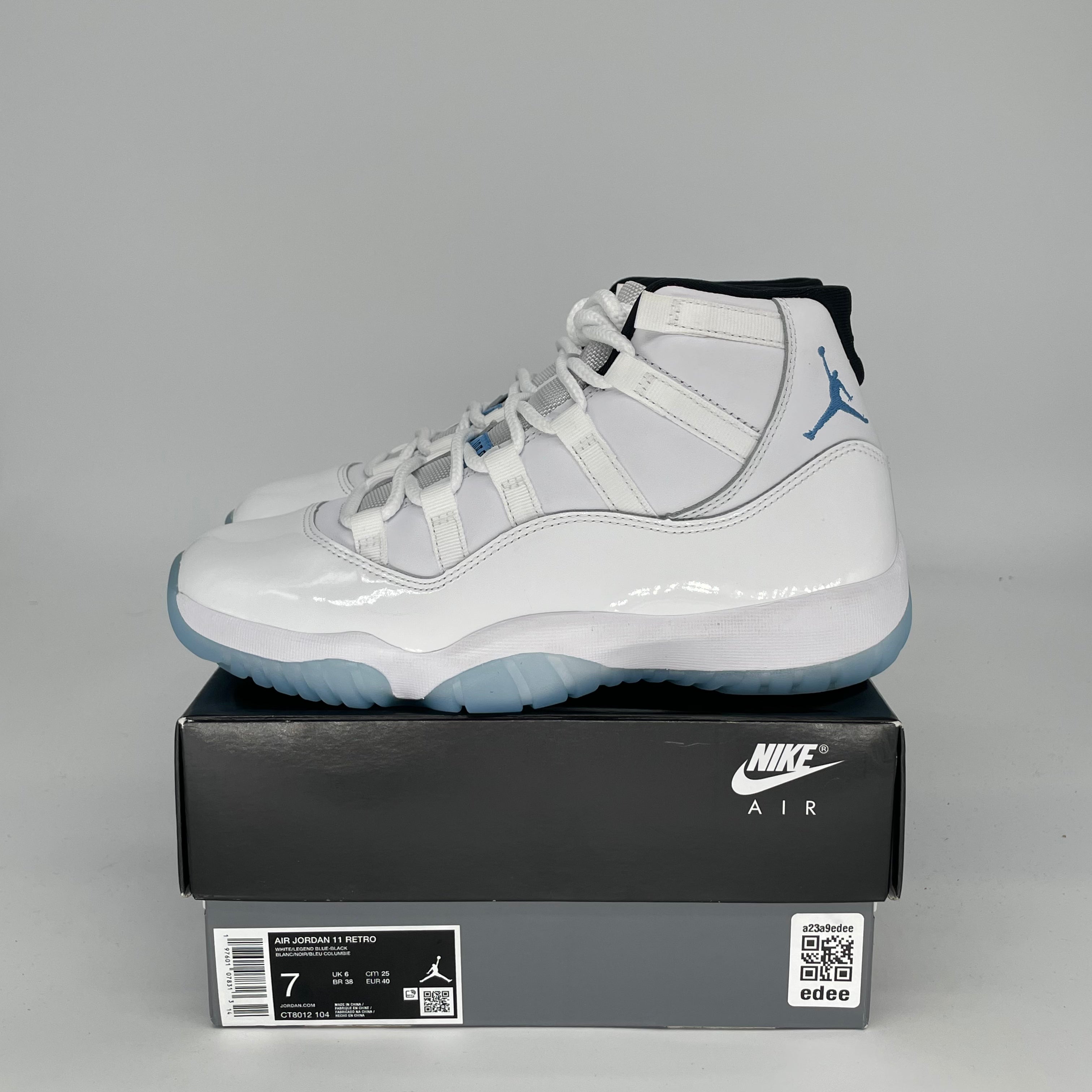 Original Air Jordan 11 Retro 'Legend Blue' Men's/Women's Basketball Shoes Size 7/8.5W (CT8012-104) - Perfect for Court Performance & Streetwear Fashion