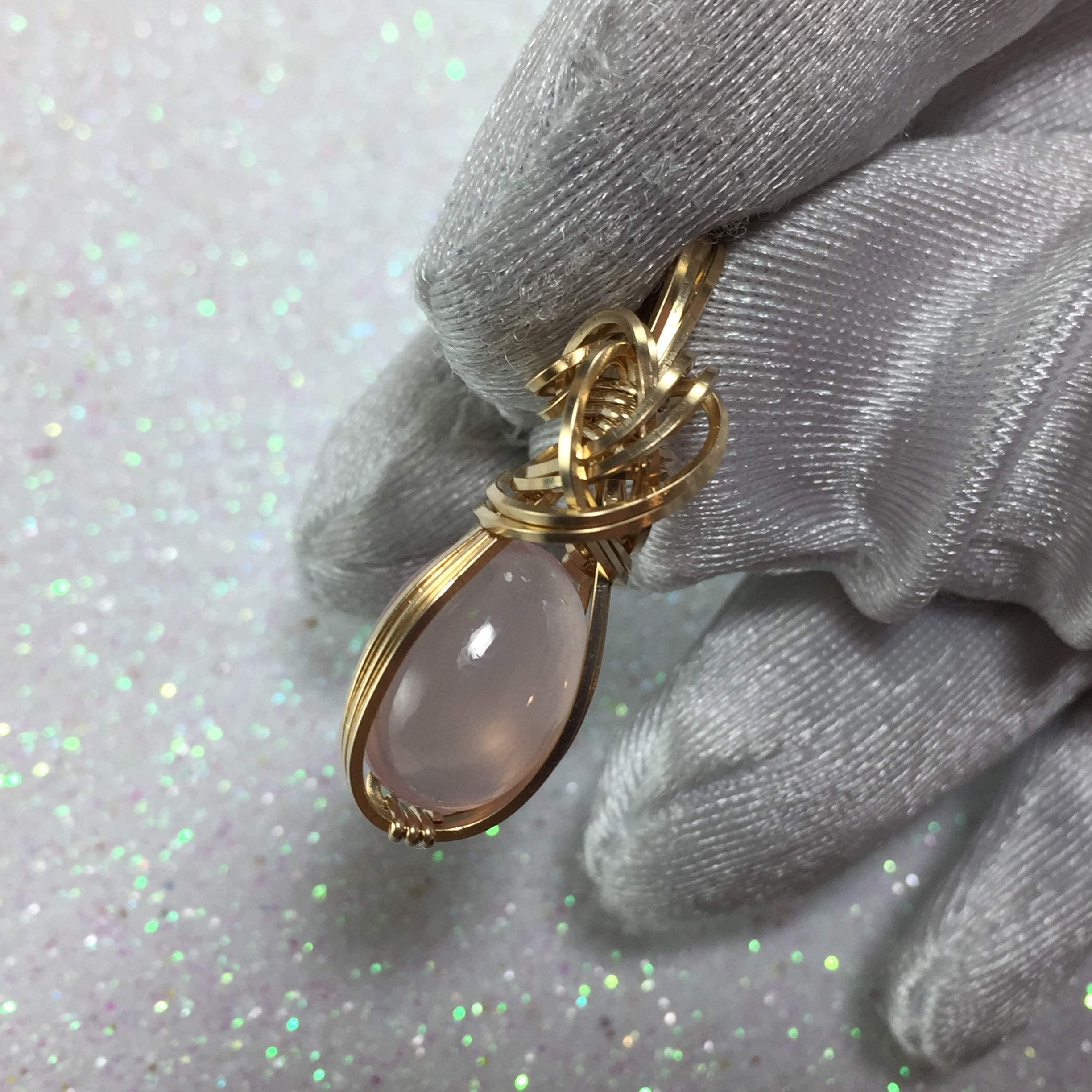 14K Gold Filled Rose Quartz Crystal Pendant Necklace - AAA Quality Heart Wand for Reiki Energy & Romance | Elegant Gift Box & Black Leather Chain | Spiritual Healing Jewelry for Meditation, Love & Positive Energy