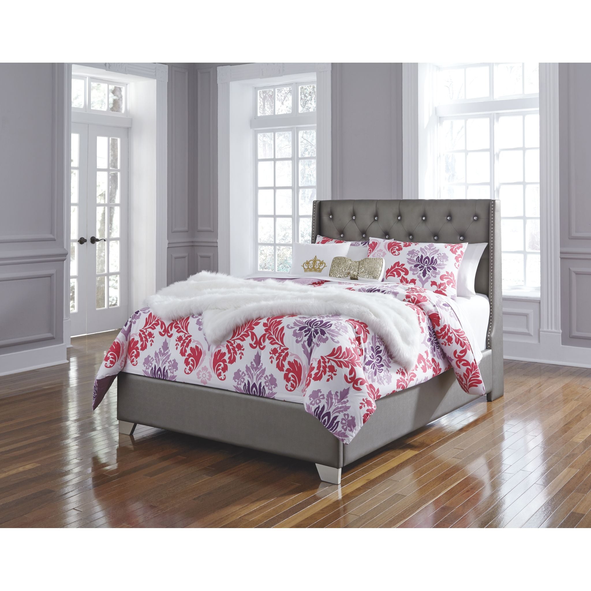 Ashley Coralayne 3-Piece Queen Bedroom Set - Modern Bed Frame with Nightstands - Perfect for Master Bedroom, Guest Room & Apartment Decor