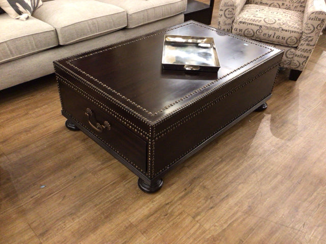 Tommy Bahama Sunset Cay Cocktail Table with Distressed Finish - Vintage Beachside Decor for Patio, Poolside or Coastal Living Room