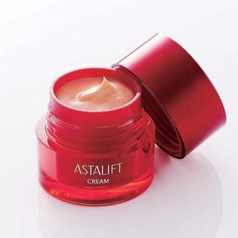 Astalift Renewal Anti-Aging Face Cream 30g - Hydrating & Firming Moisturizer for Wrinkles & Fine Lines - Perfect for Night & Day Skincare Routine