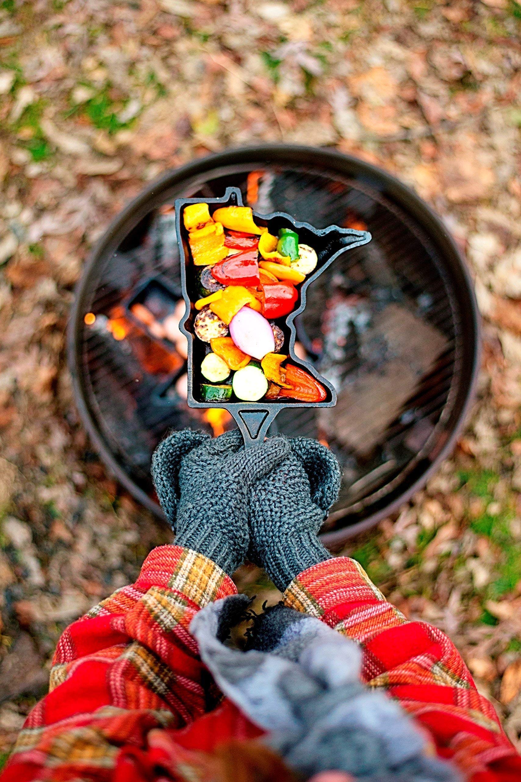 Minnesota Pre-Seasoned Cast Iron Skillet - Made in USA | Heirloom Quality Cookware for Camping, Grilling & Family Cooking | Art of the State Collection