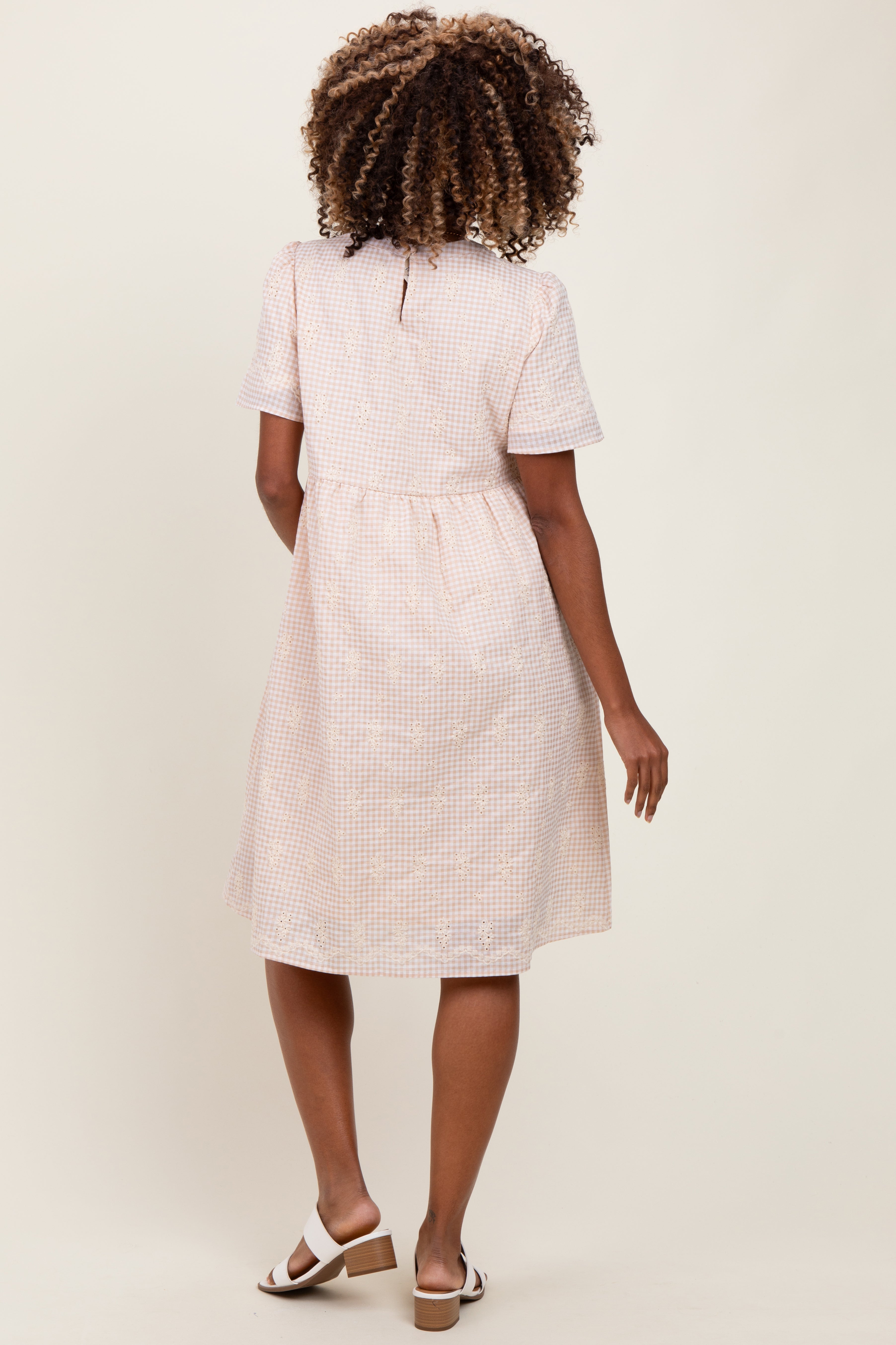 Beige Gingham Short Sleeve Maternity Dress for Women - Comfortable Pregnancy Outfit for Summer, Baby Shower & Photoshoots