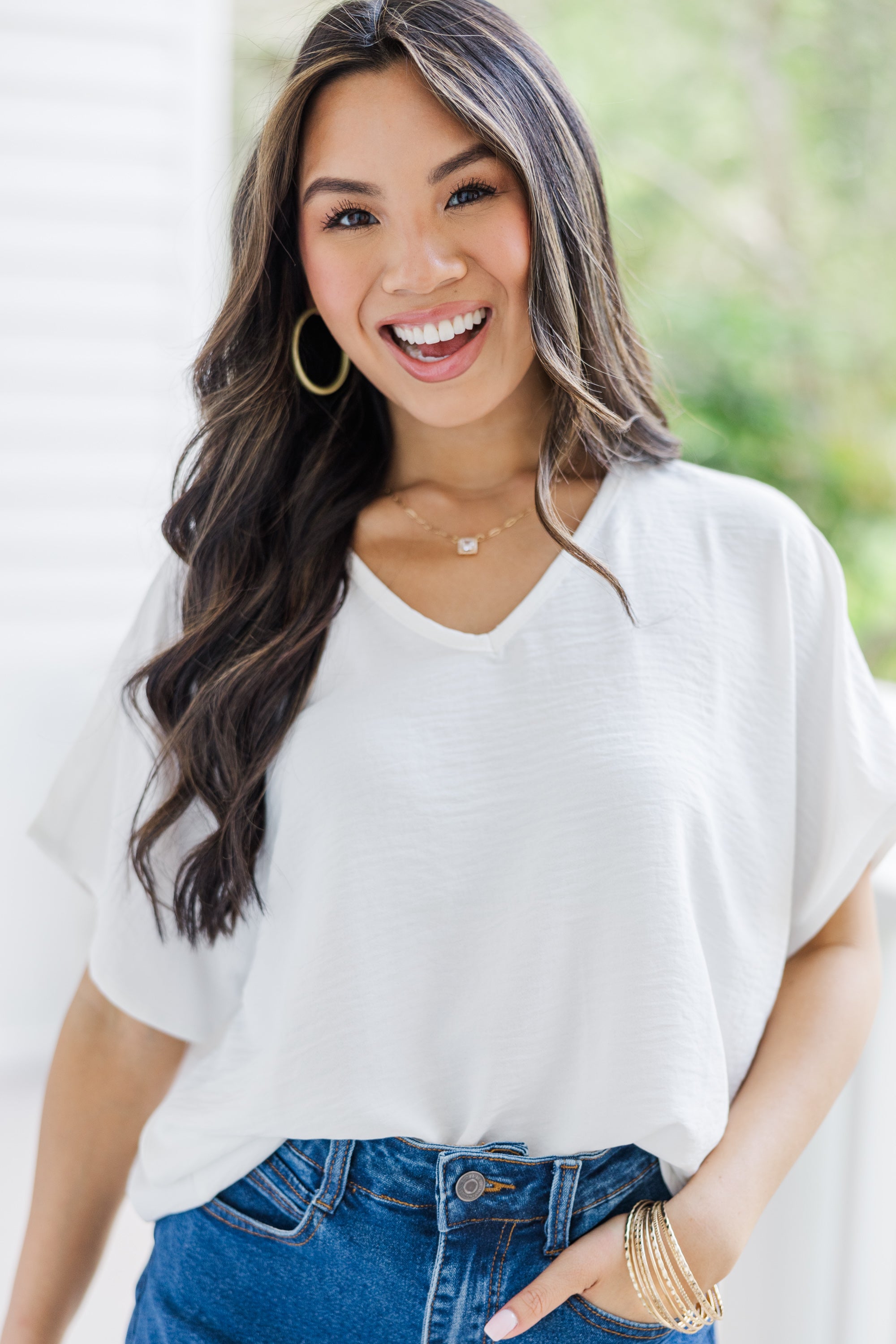 White Classic Top for Women - Elegant Casual Blouse for Everyday Wear | Perfect for Office, Dating & Outings