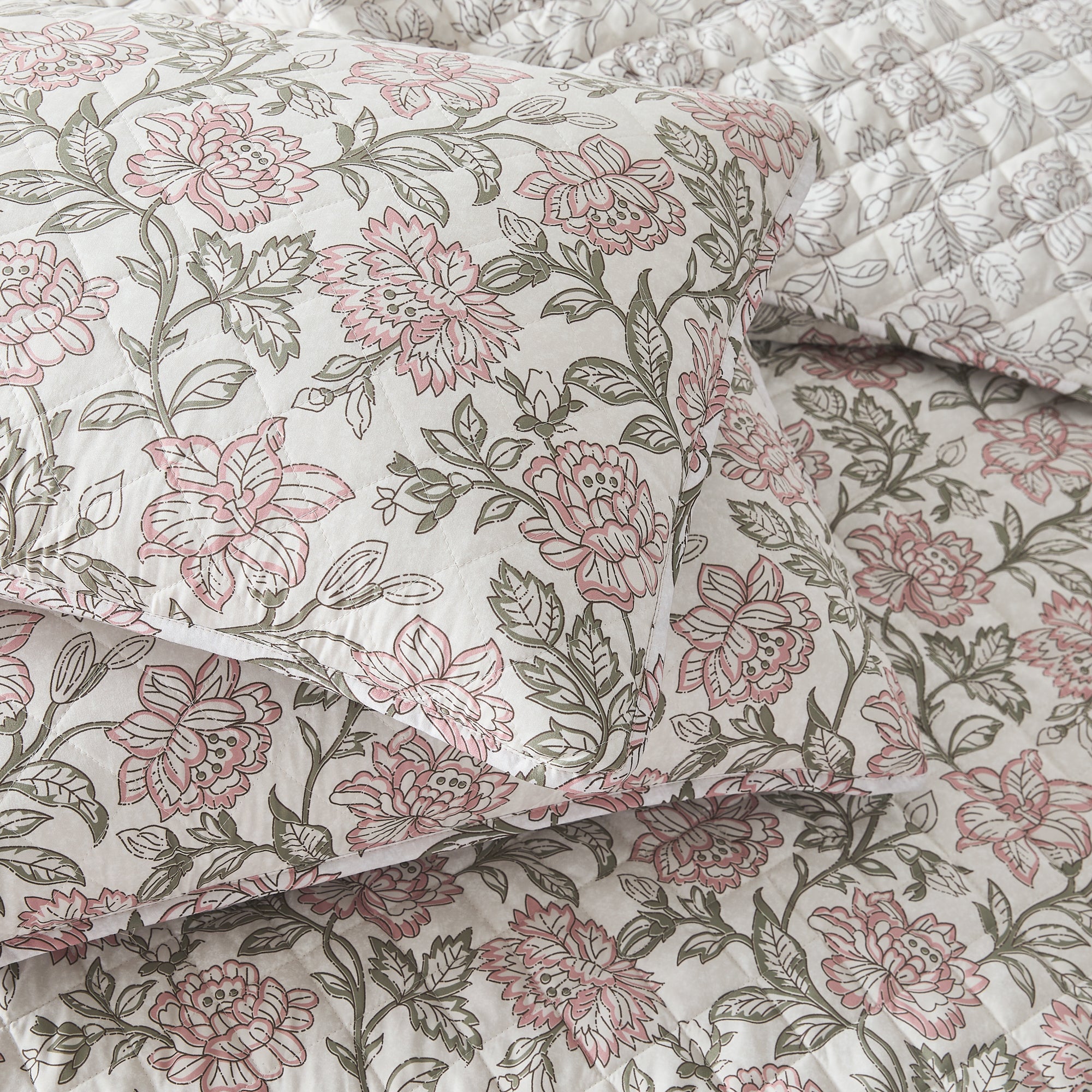 Zara Floral Block Reversible Quilt Set - King Size Bedding with Matching Pillow Shams, Soft Cotton Comforter Cover for Master Bedroom & Guest Room Decor
