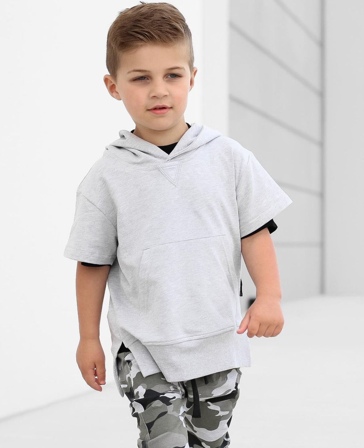 Men's Casual Short Sleeve Hoodie - Light Grey Pullover for Streetwear & Lounge Wear | Gym, Running, Outdoor Activities
