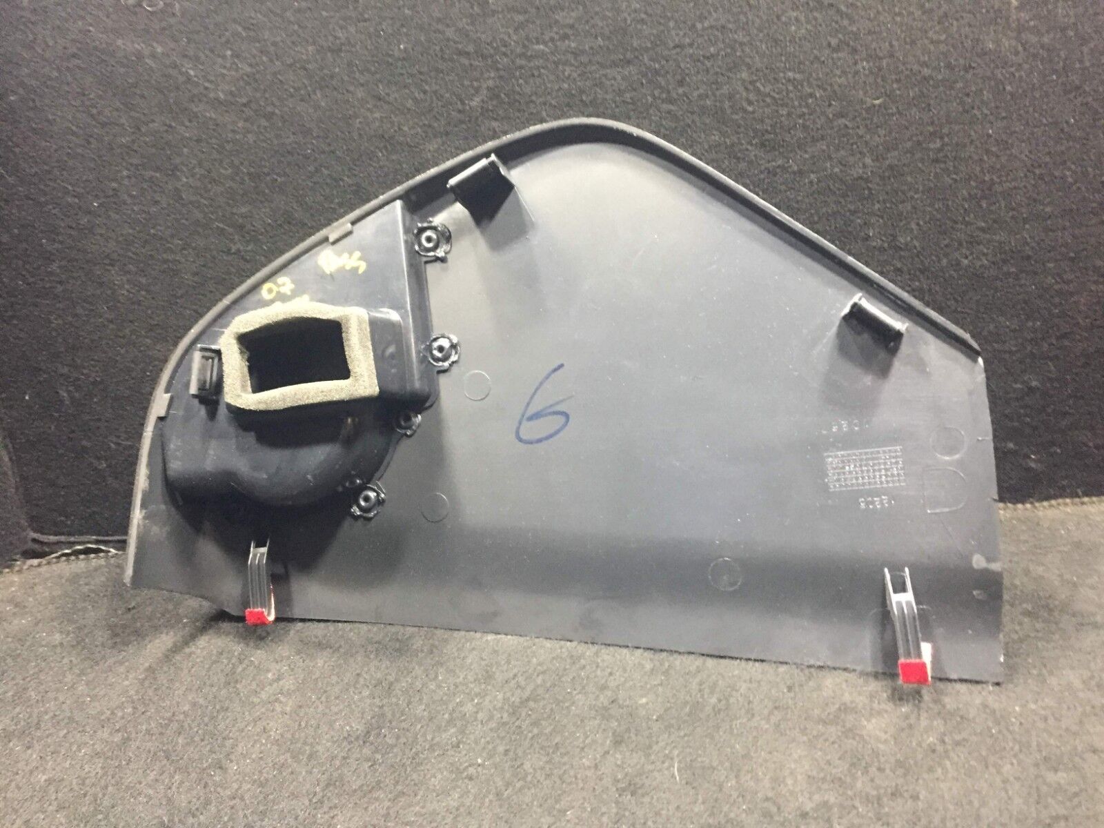 2004-2007 Cadillac CTS Right Passenger Dash End Cap Air Vent Panel - OEM Replacement Part for Interior Repair & Customization