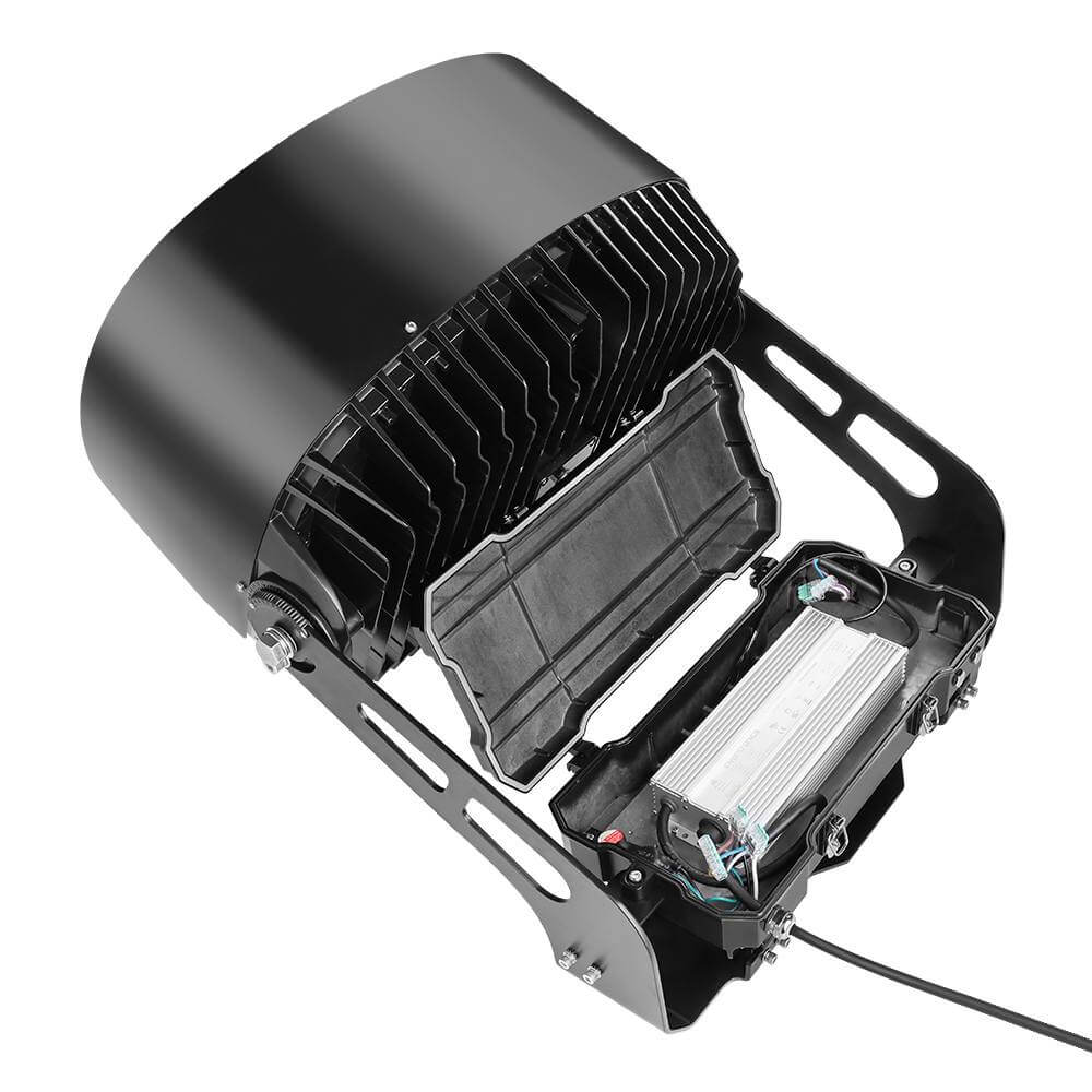 Konlite VEGA Premium 600W LED Stadium Light - 95,000 Lumens, 5700K Daylight White, 200-480V, Equivalent to 1500W Metal Halide - 10 Year Warranty - Perfect for Outdoor Sports Fields, Arenas, Parking Lots & Large Area Lighting