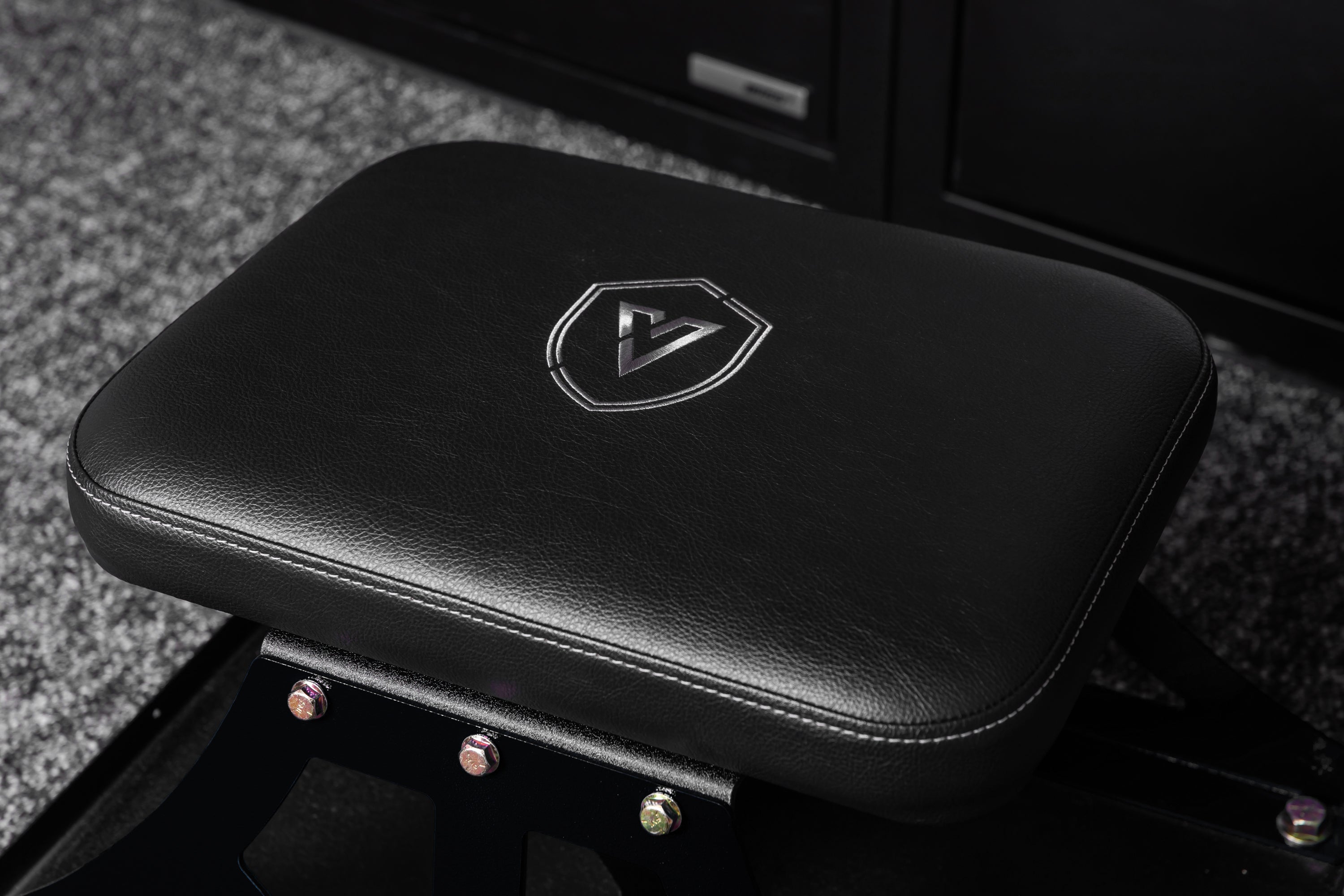 Vyper Chair Low Pro - Ergonomic Gaming Chair for Comfort & Support - Perfect for Esports, Streaming & Office Work
