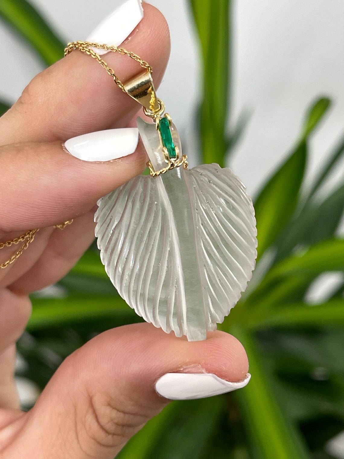 Exquisite 18K Gold Pendant with Hand-Carved Natural Quartz Leaf & Genuine Colombian Emerald Accent - Perfect for Elegant Evening Wear, Special Occasions & Luxury Jewelry Collections