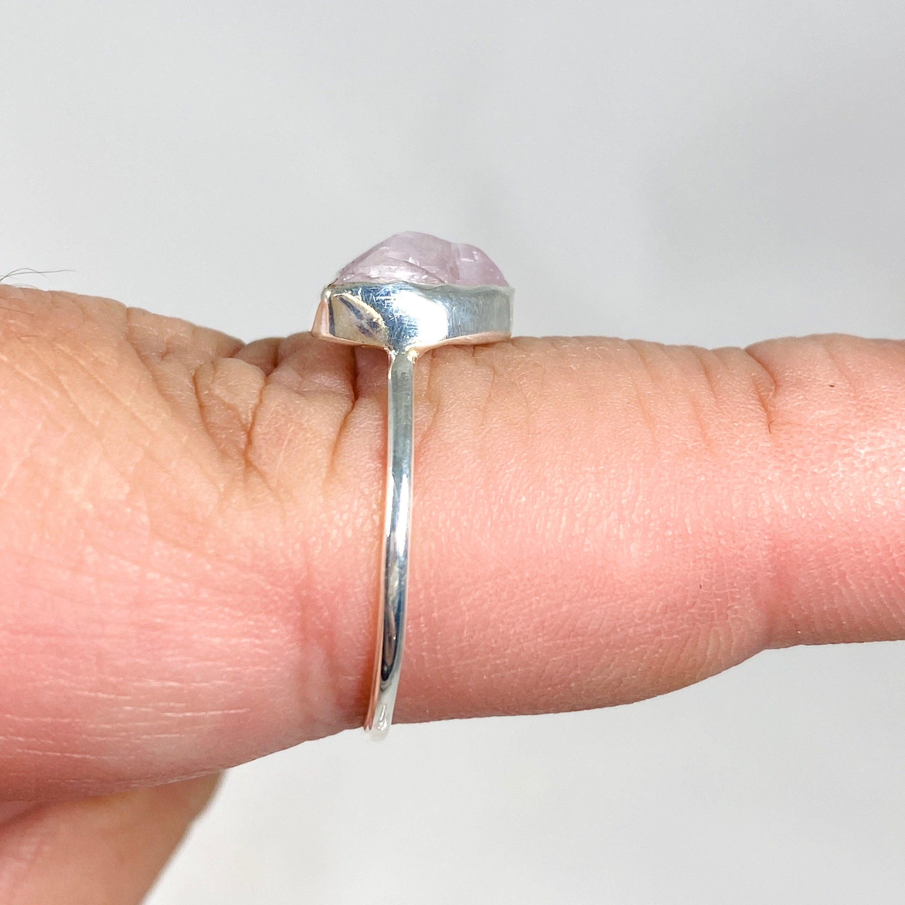 Natural Kunzite Raw Crystal Sterling Silver Band Ring for Women - Elegant Handmade Jewelry Gift for Birthday, Anniversary & Special Occasions